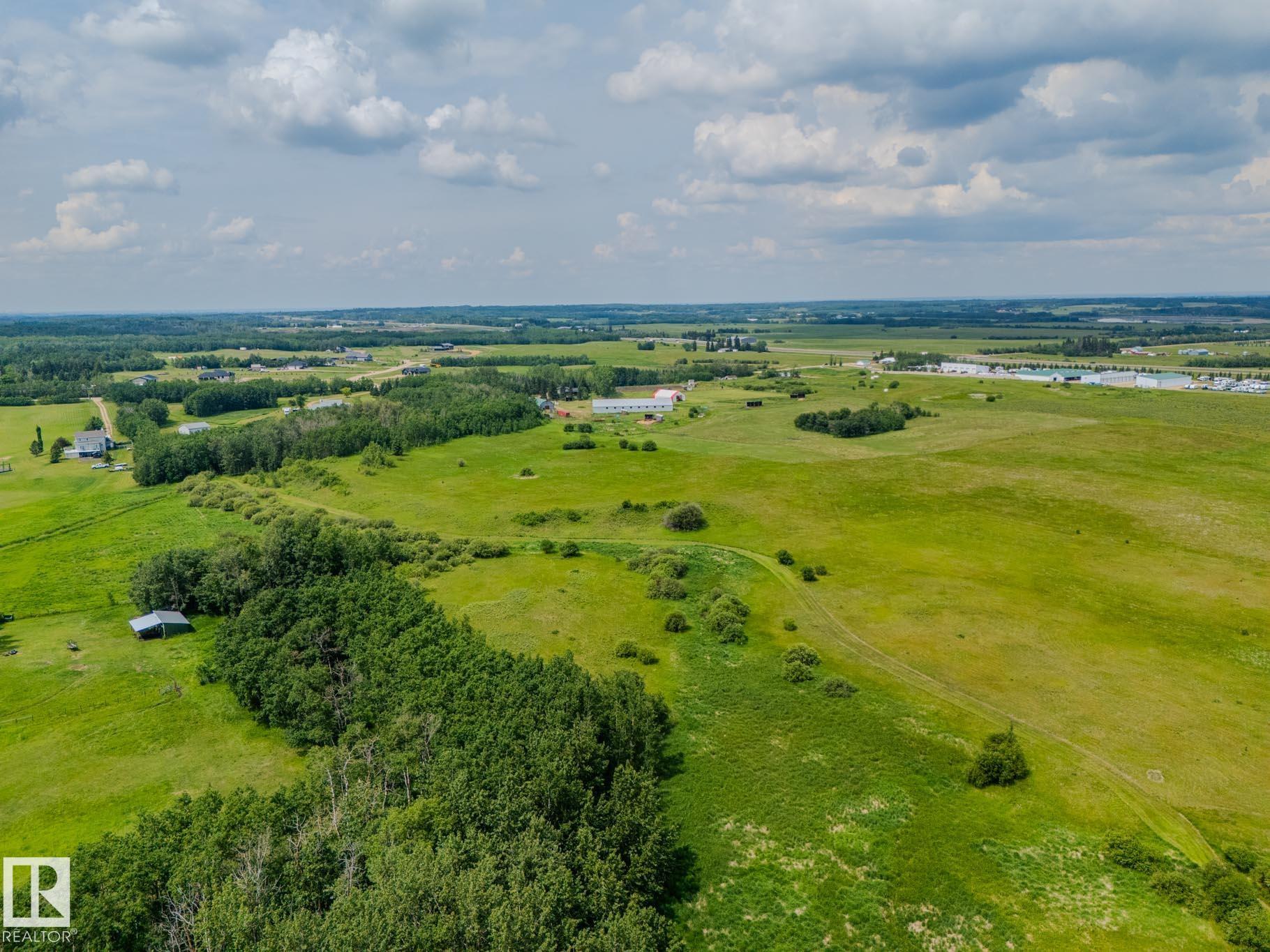 Photo 17 at 53153 Rge Road 213, None, Rural Strathcona County