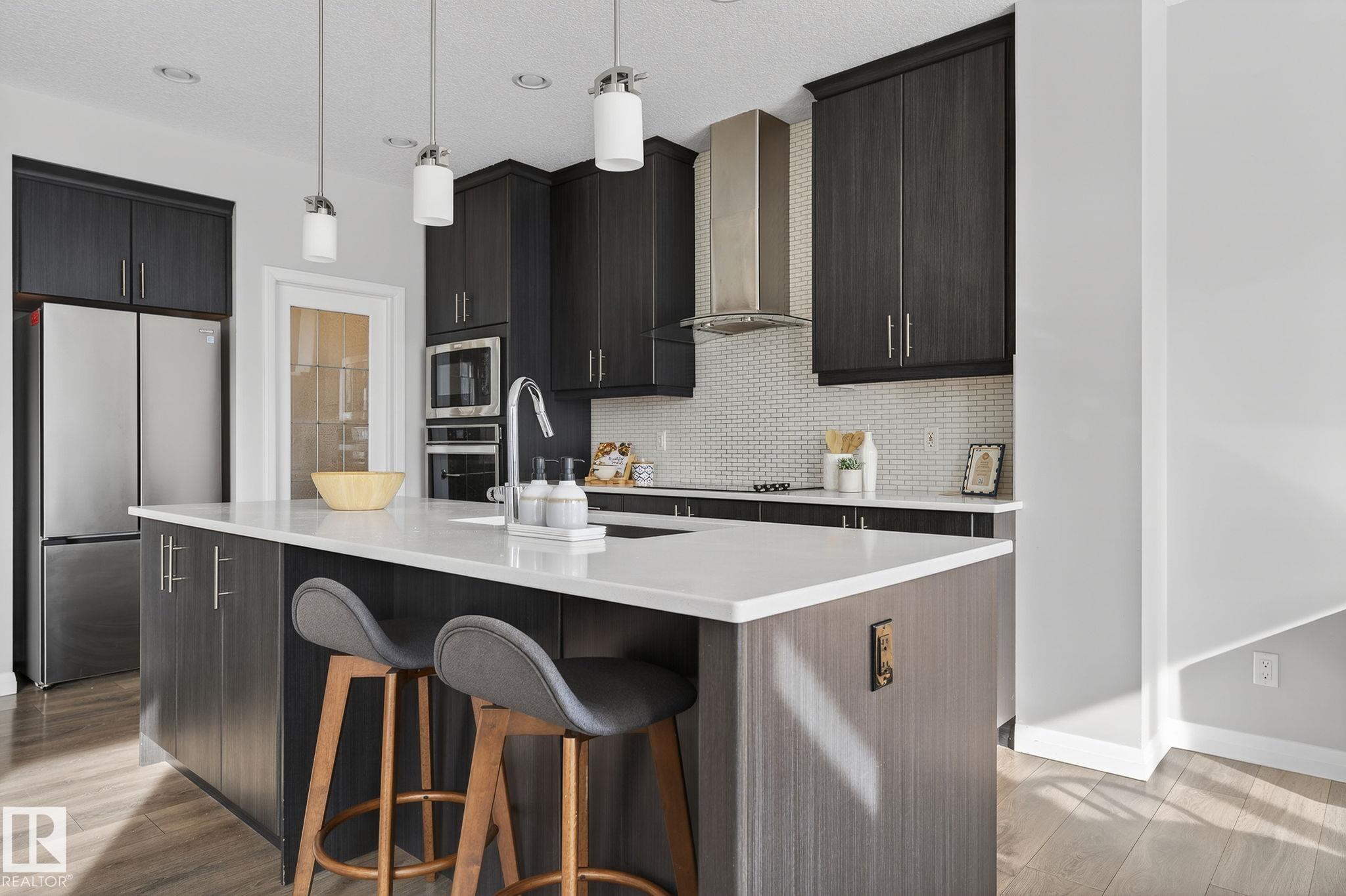 Picture for 22921 94A AV NW