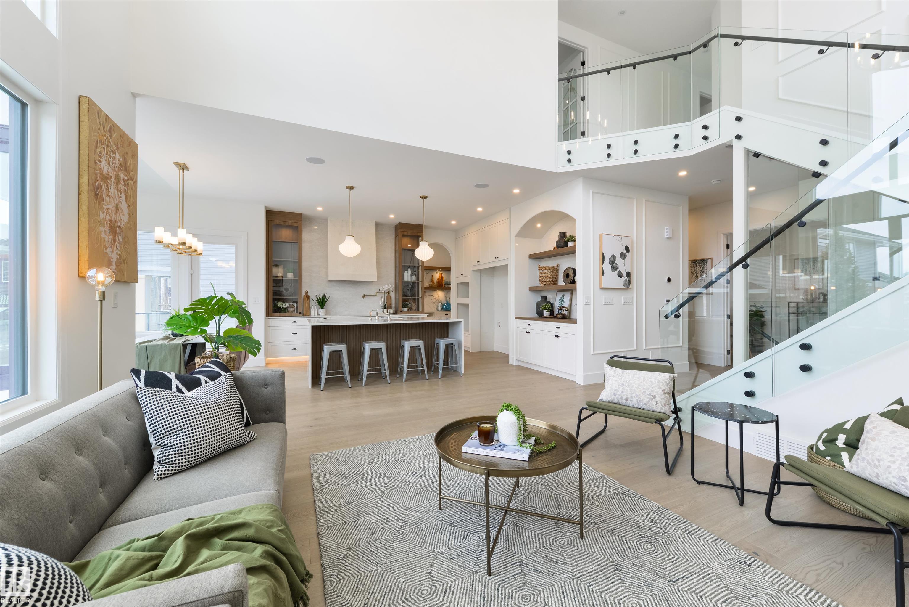 4116 Ginsburg Place NW, Granville, Edmonton photo number 2