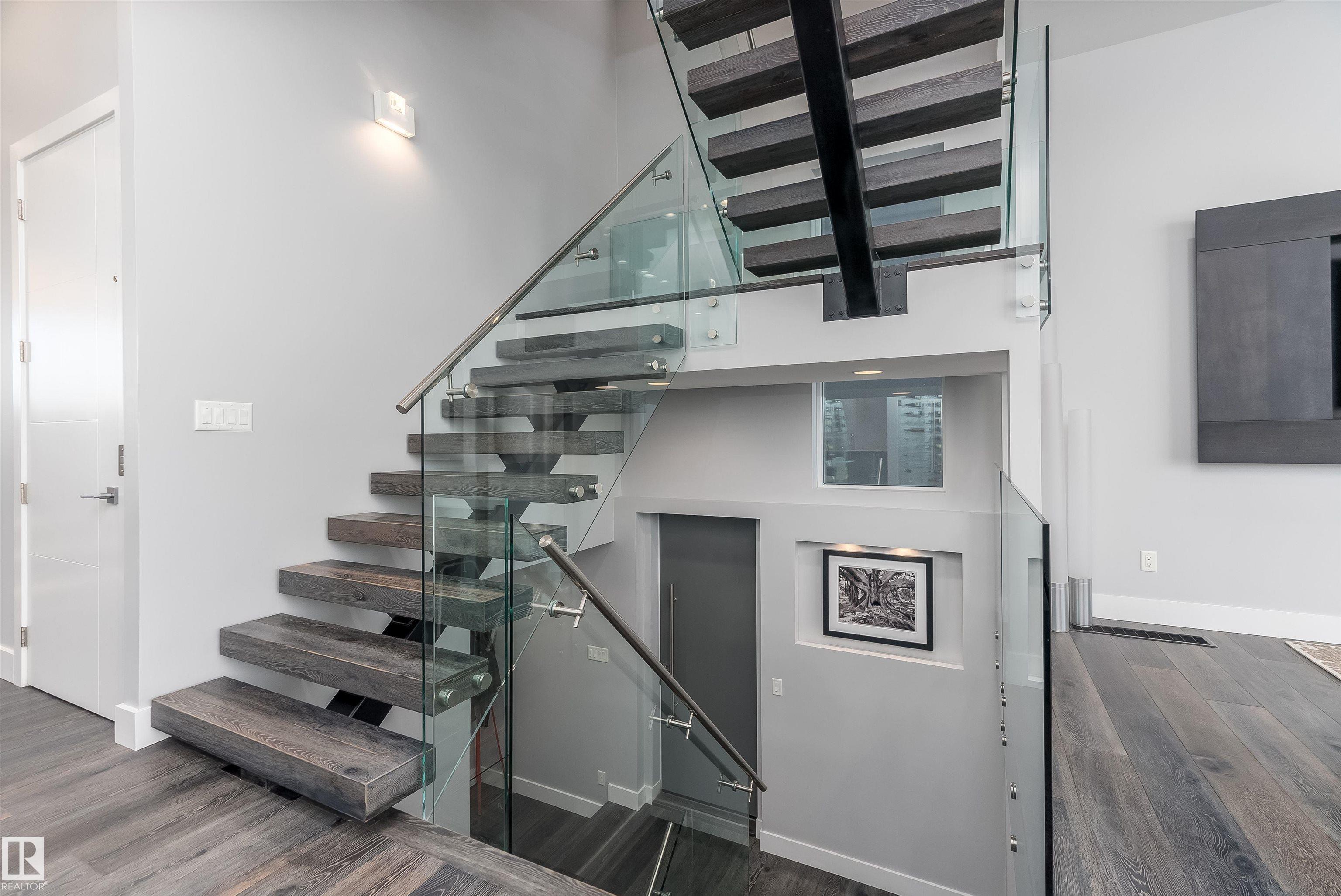 Photo 19 at 9509 99b Street NW, Strathcona, Edmonton