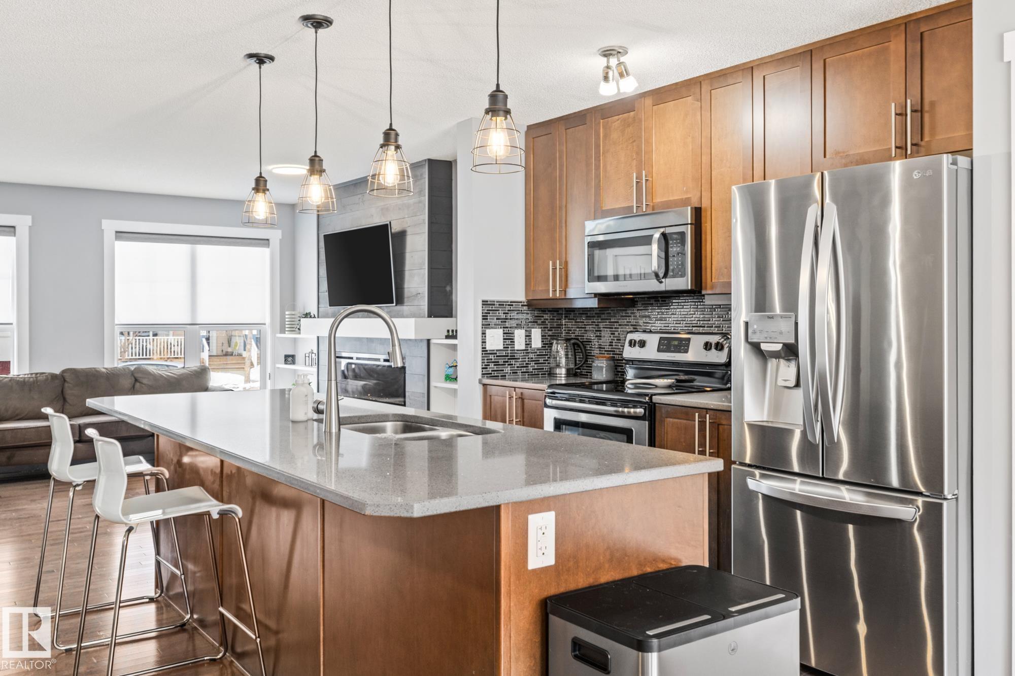 Photo 11 at 6921 21a Avenue SW, Summerside, Edmonton