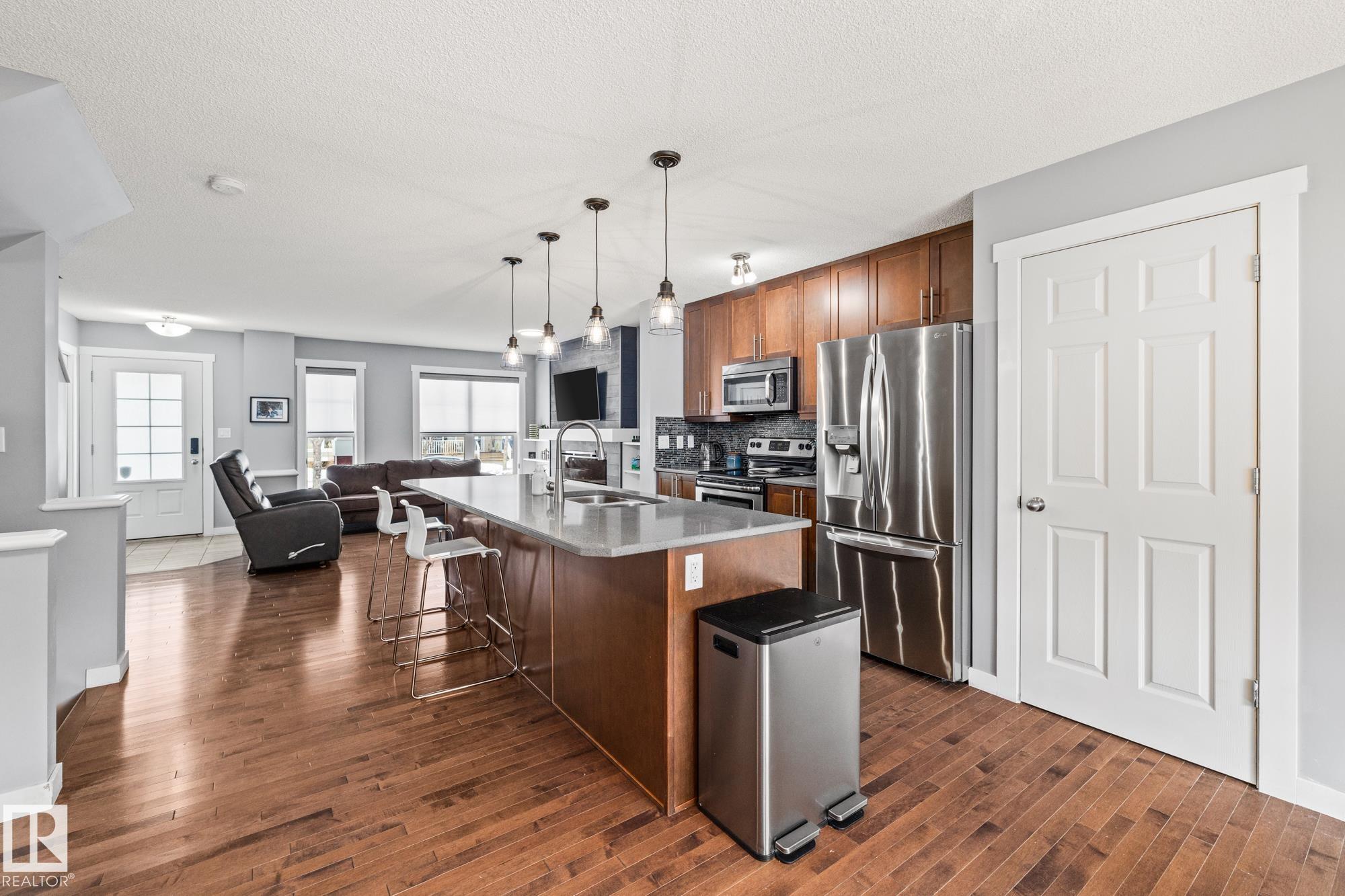 Photo 10 at 6921 21a Avenue SW, Summerside, Edmonton