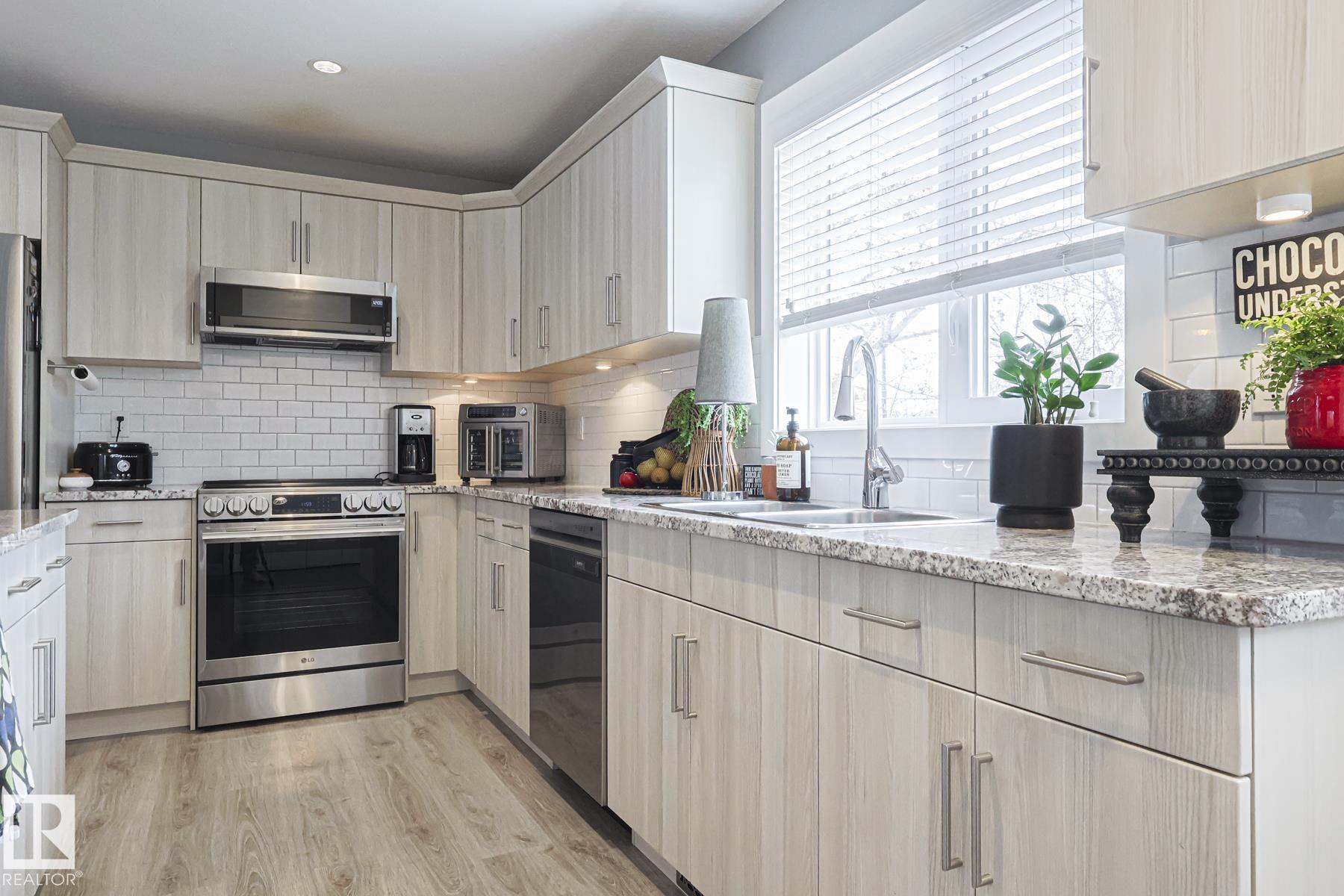 Photo 22 at 12209 103 Street NW, Westwood, Edmonton