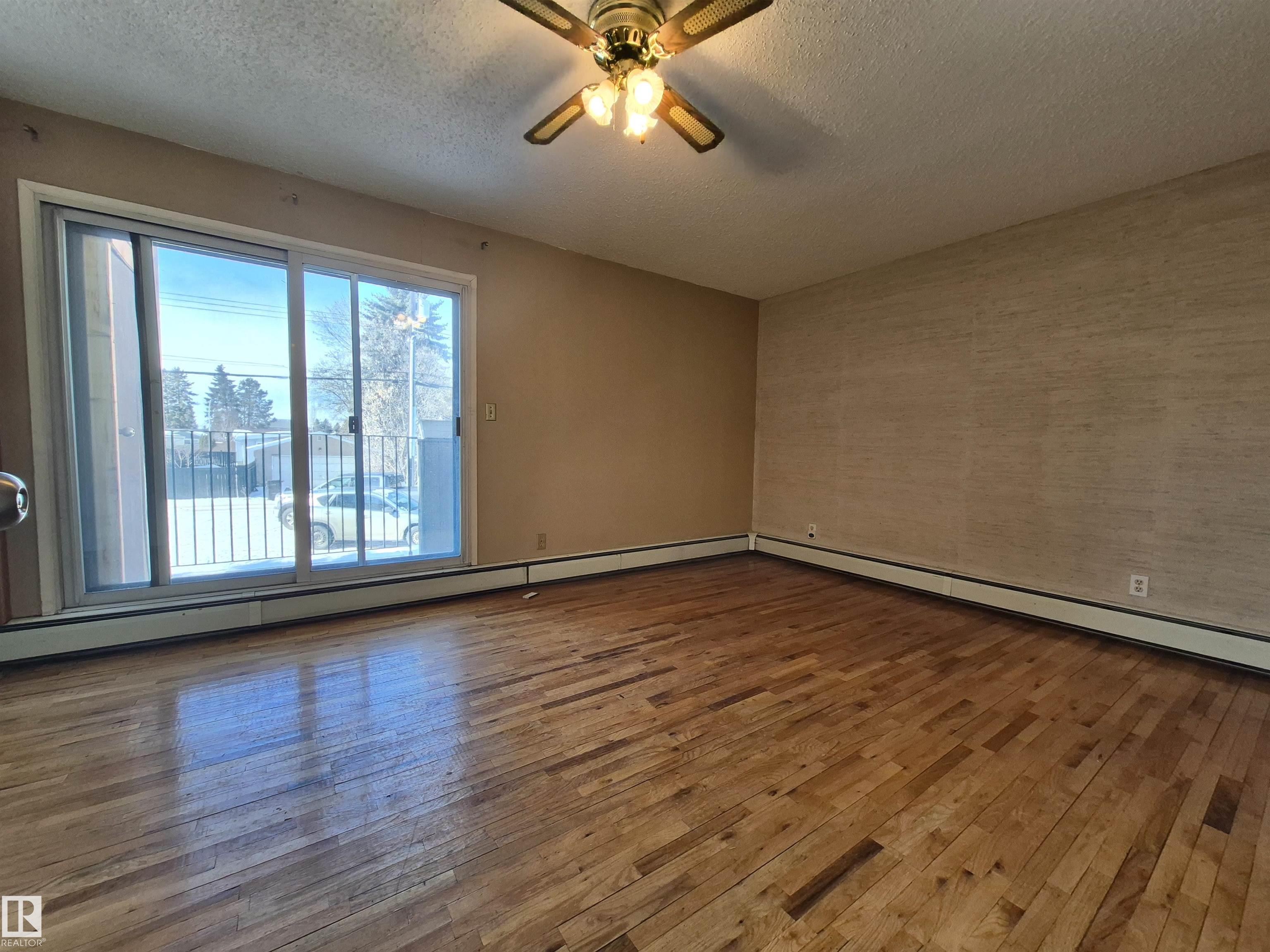 Picture for #4 9140 149 ST NW