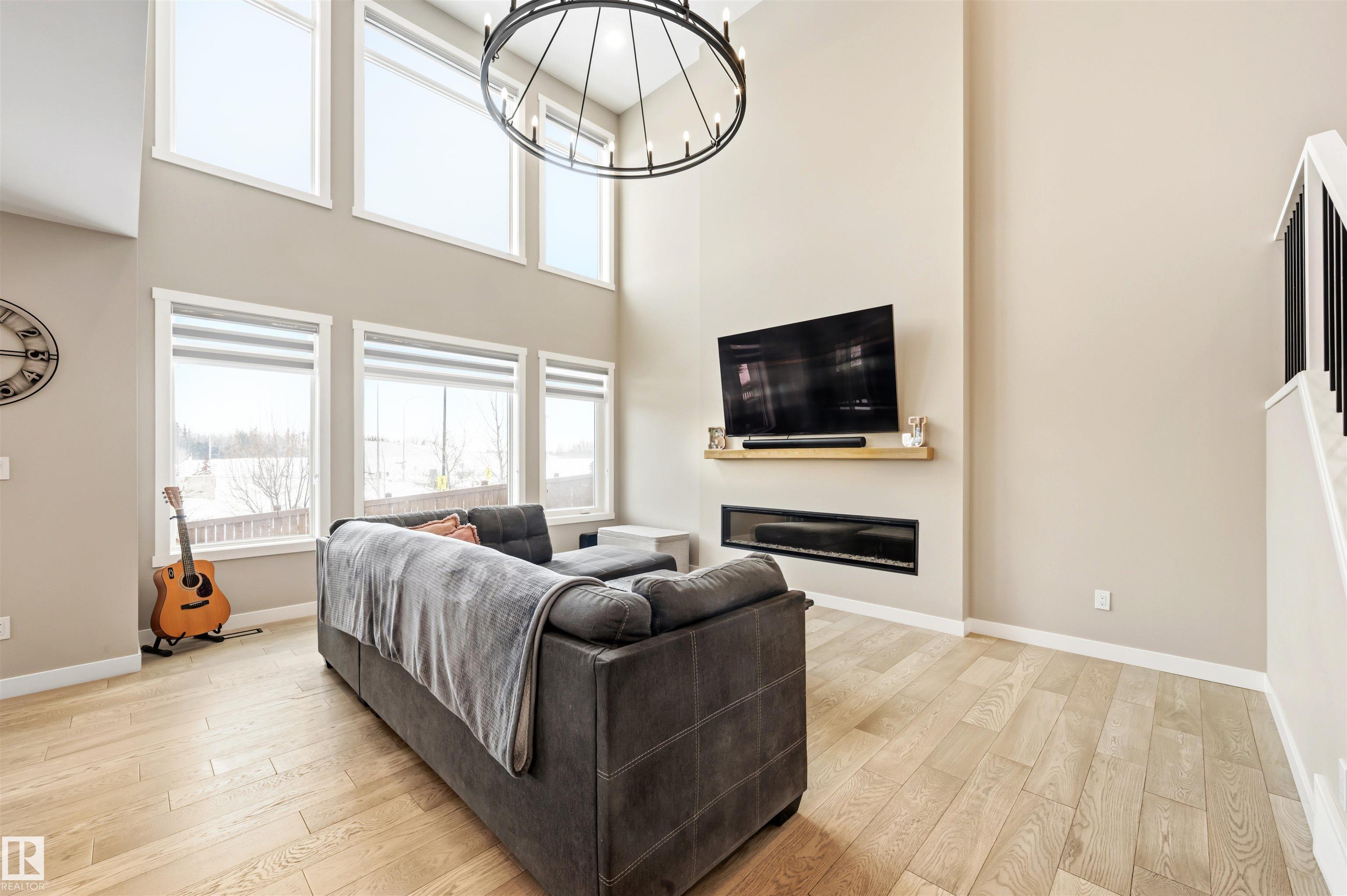 Photo 13 at 3 Elwyck Gate, Fenwyck, Spruce Grove