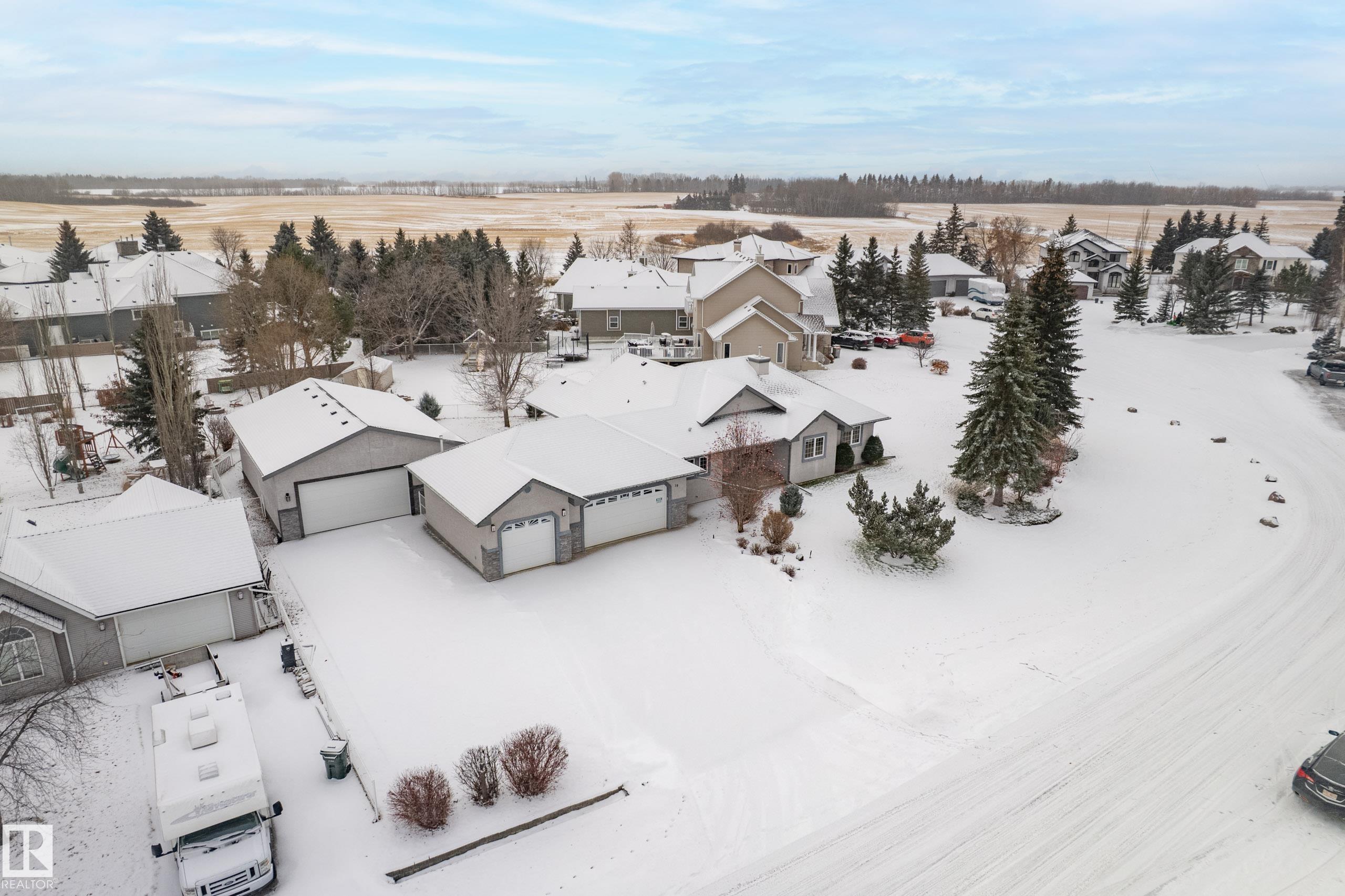 19 Country Lane, Country Plains Estates, Stony Plain