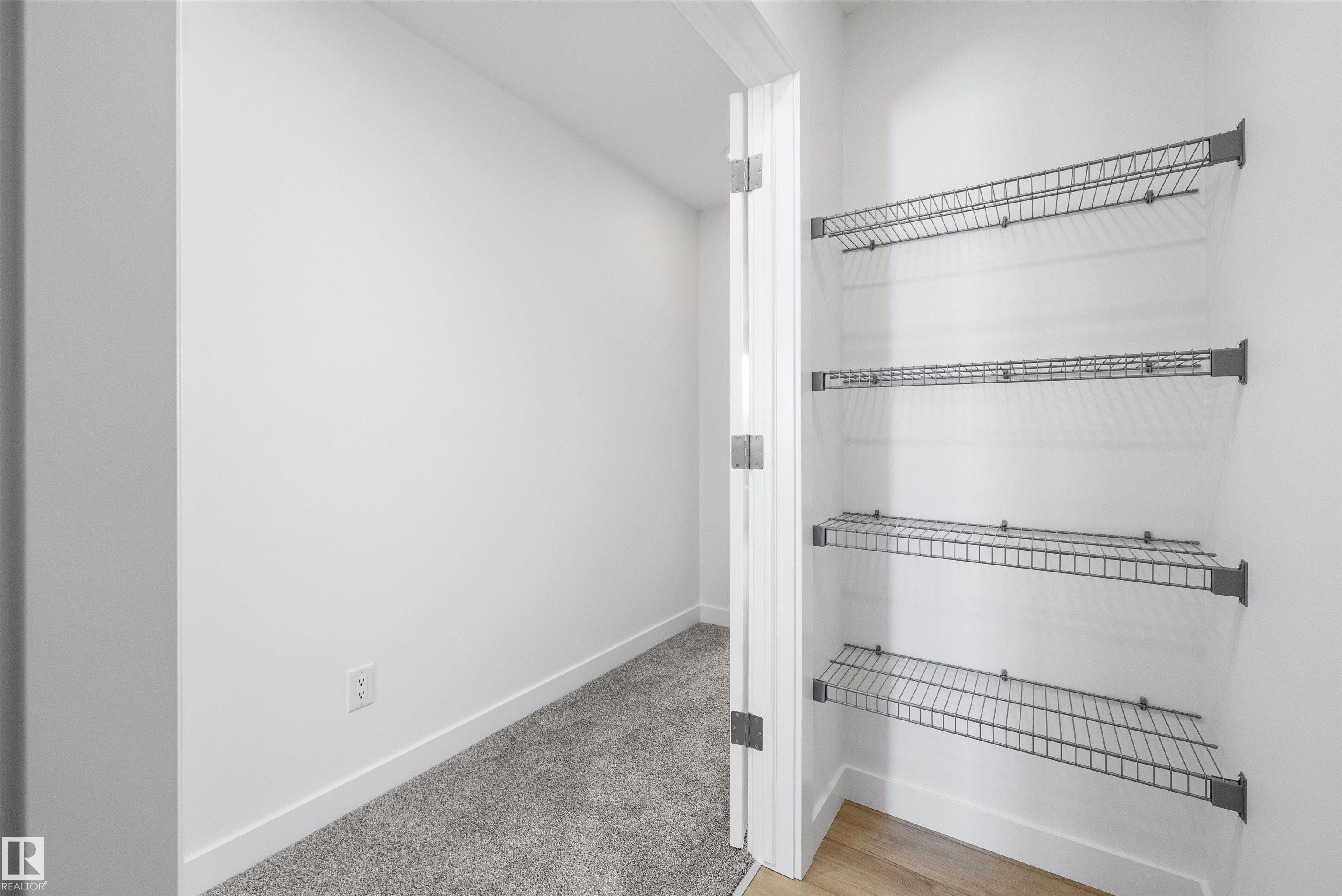 https://zimg.paragon.ice.com/ParagonImages/Property/PM/RAE/225389365/21/0/0/90da2e5e4e9c4bd6ad6c865114c5653e/1/c5dd2e9edecd4a2dfe65a13d7b478311/225389365-abeec72e-85ee-4f1d-a16e-01a3e6b76c0a.JPG