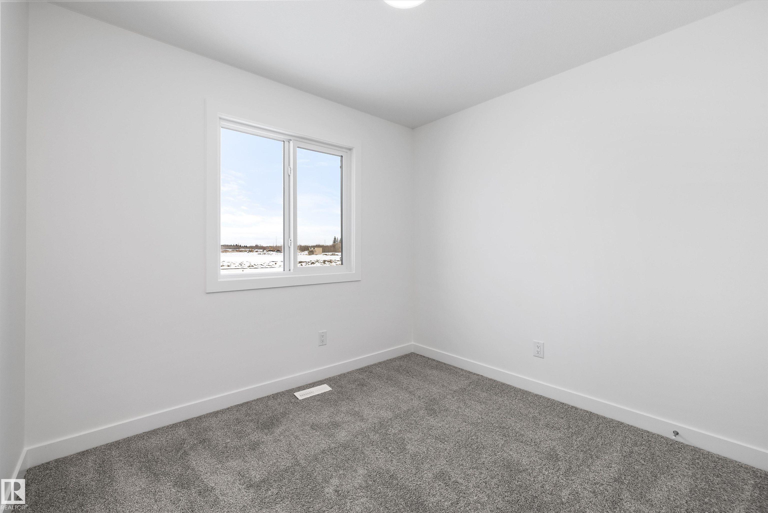 https://zimg.paragon.ice.com/ParagonImages/Property/PM/RAE/225389365/23/0/0/fd7d4af5382c301b8baffe01bc810d00/1/c5dd2e9edecd4a2dfe65a13d7b478311/225389365-23f1e6c0-3158-4f10-a113-e332d3d69919.JPG