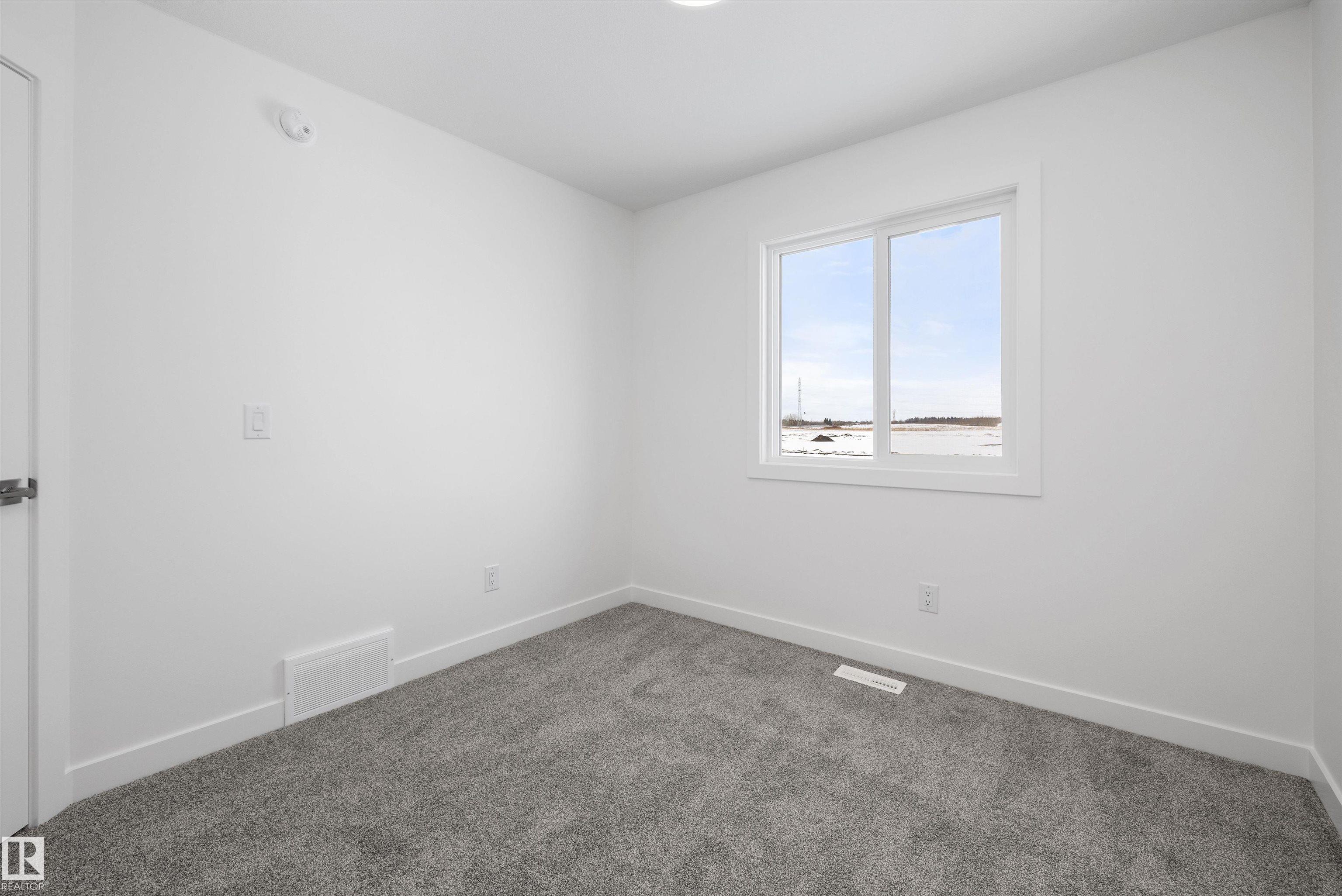 https://zimg.paragon.ice.com/ParagonImages/Property/PM/RAE/225389365/25/0/0/5d94491224e4ec3aee14ada25019e964/1/c5dd2e9edecd4a2dfe65a13d7b478311/225389365-37d93bed-0f35-422e-bdce-c91e6956392e.JPG