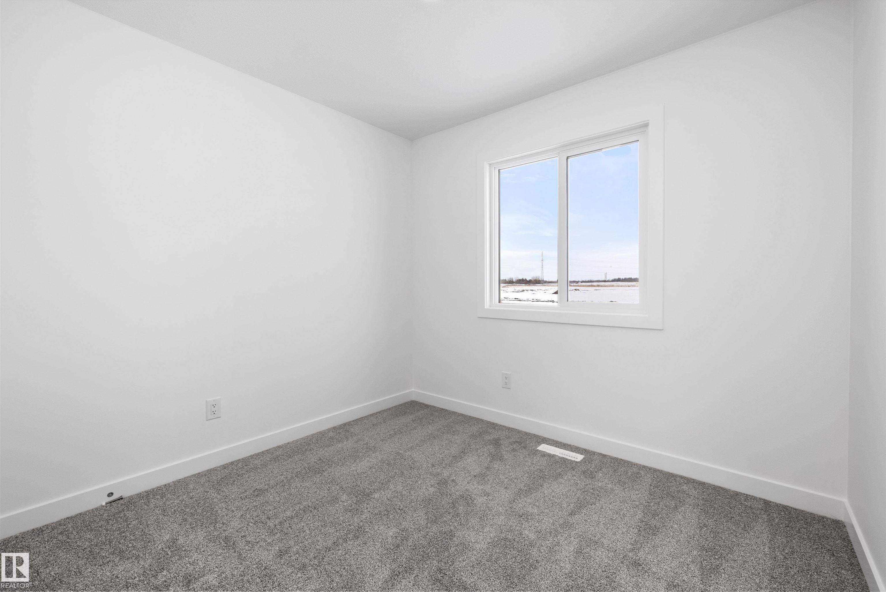 https://zimg.paragon.ice.com/ParagonImages/Property/PM/RAE/225389365/26/0/0/2b466a0e0b8074f5b164f056e362322d/1/c5dd2e9edecd4a2dfe65a13d7b478311/225389365-8f99f48c-b97b-4fd3-b828-675eb6d53aee.JPG