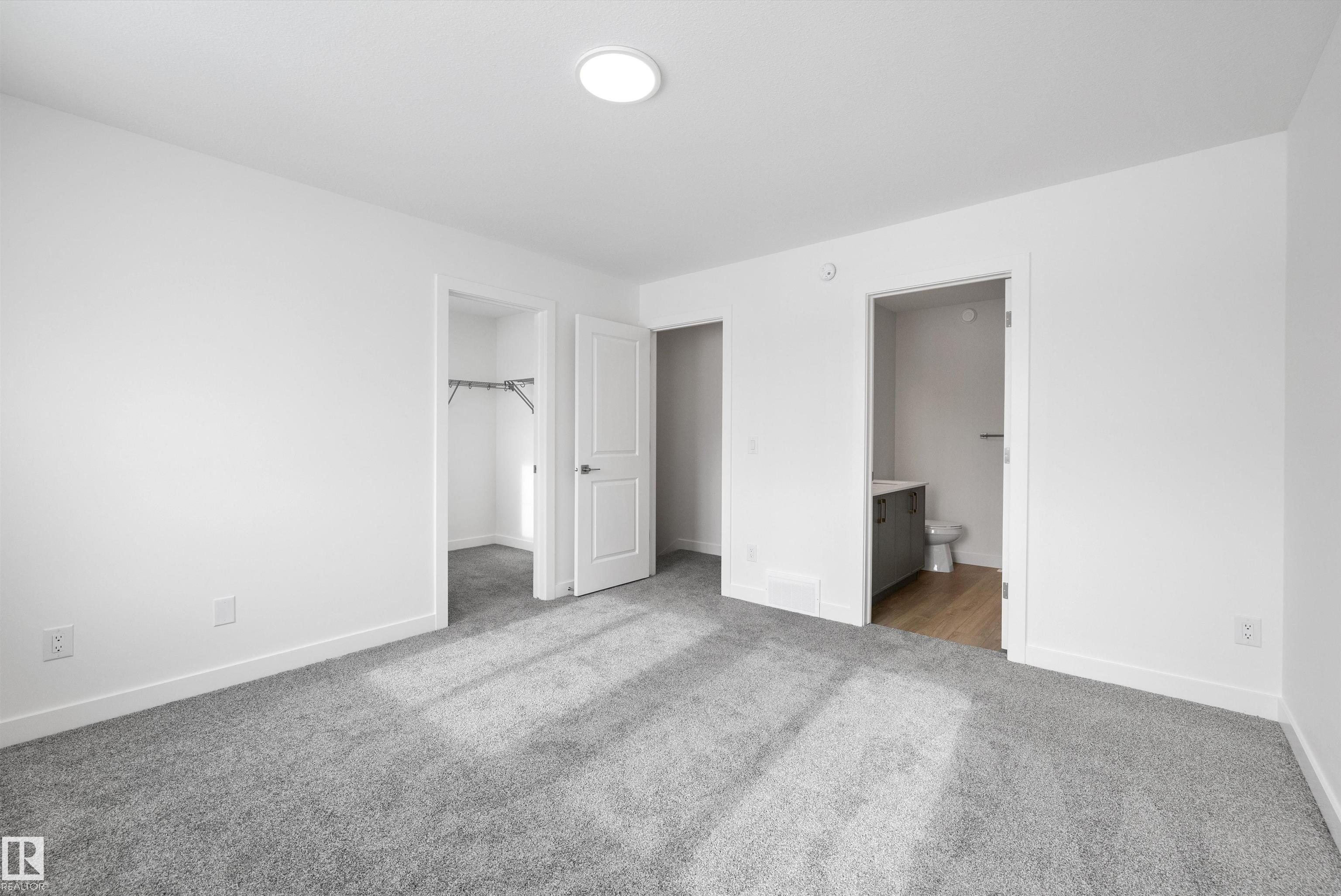 https://zimg.paragon.ice.com/ParagonImages/Property/PM/RAE/225389365/31/0/0/2188271d0aa36e937955ce2da822e4aa/1/c5dd2e9edecd4a2dfe65a13d7b478311/225389365-a637ddd7-5ac4-449a-a026-9ce34bf47fc2.JPG