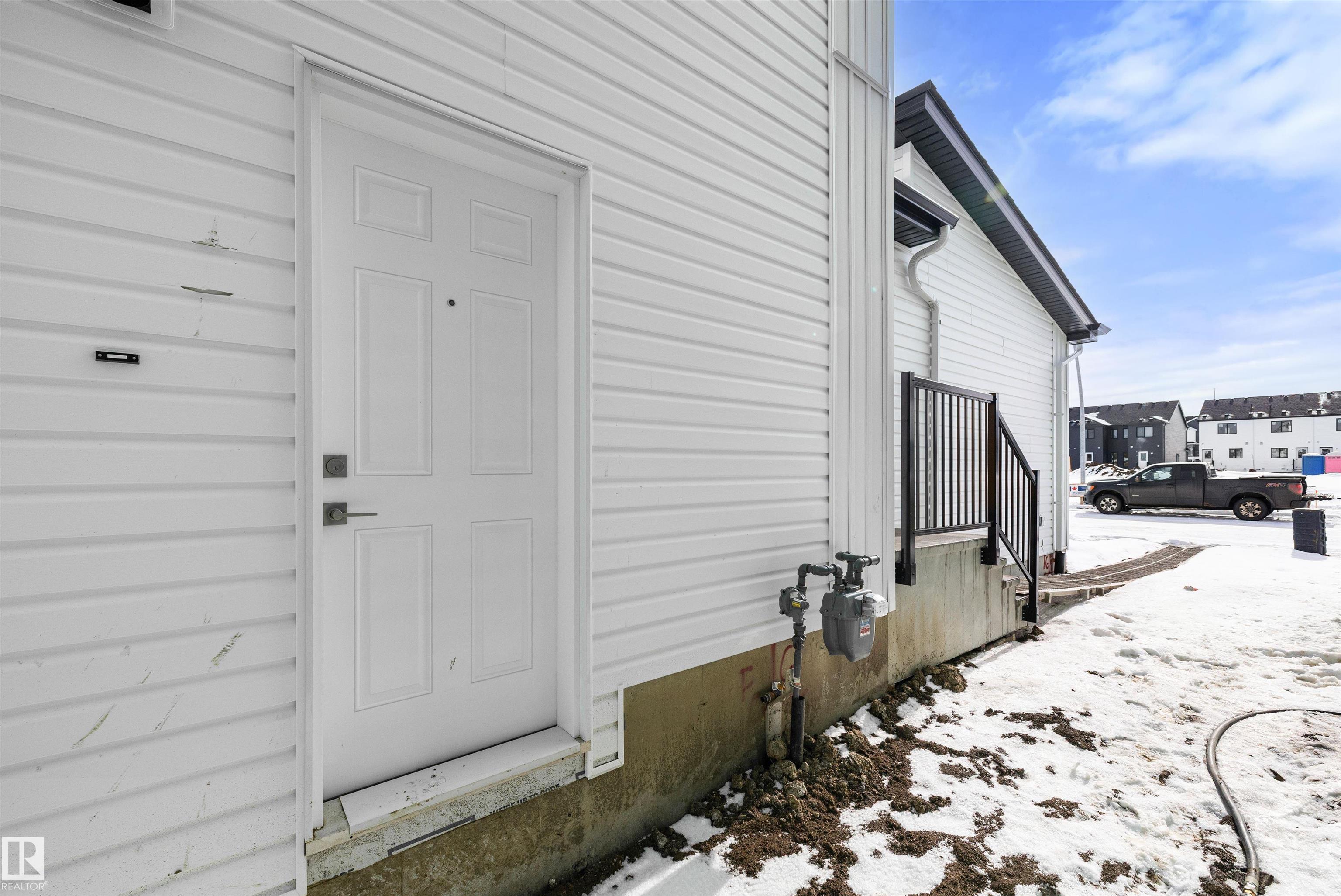https://zimg.paragon.ice.com/ParagonImages/Property/PM/RAE/225389365/38/0/0/7d8b98a9786d98cc3c8893a61a47c821/1/c5dd2e9edecd4a2dfe65a13d7b478311/225389365-31499a8d-68df-42e1-9e2e-fad6721f7f75.JPG