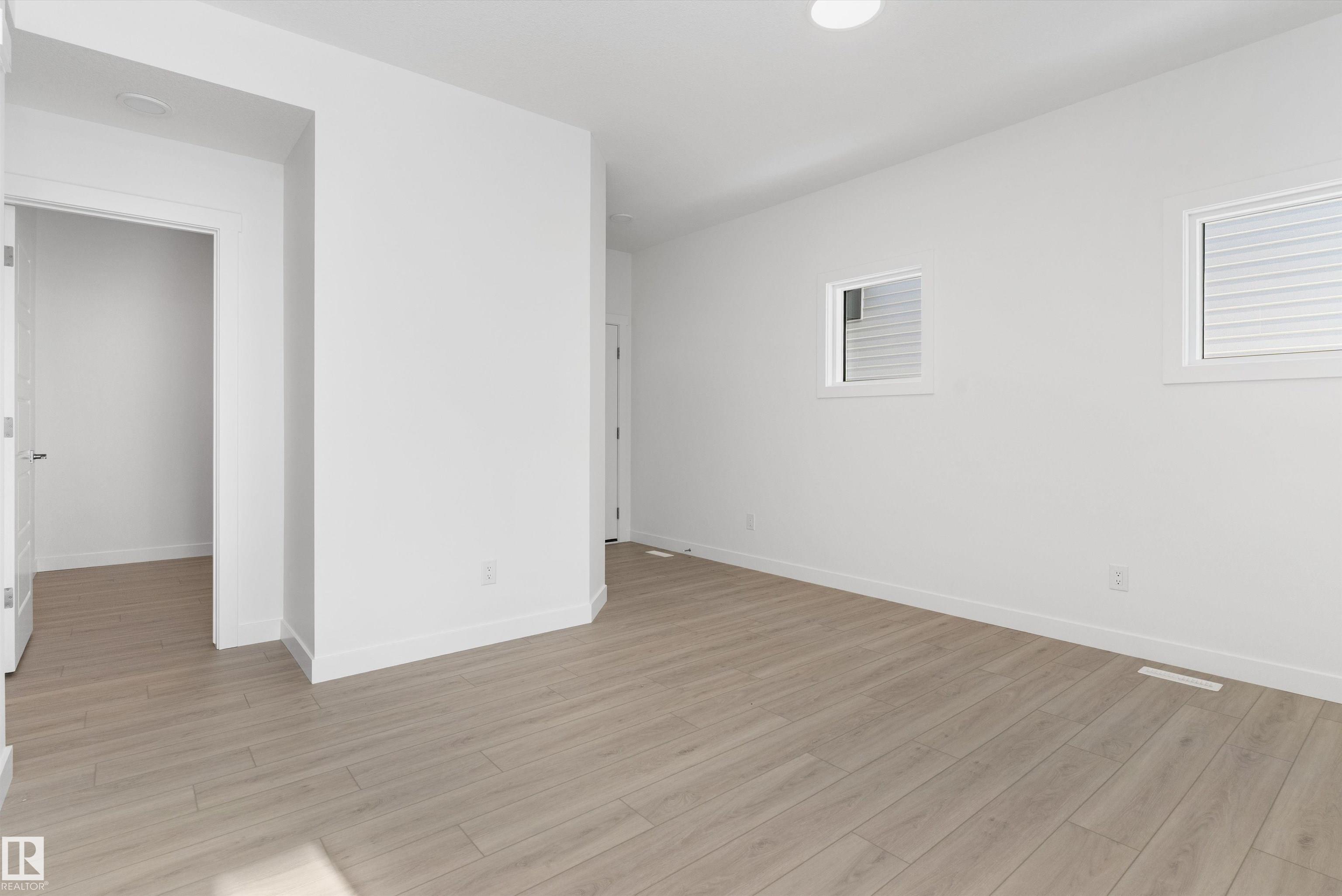 Picture for 943 18 AV NW