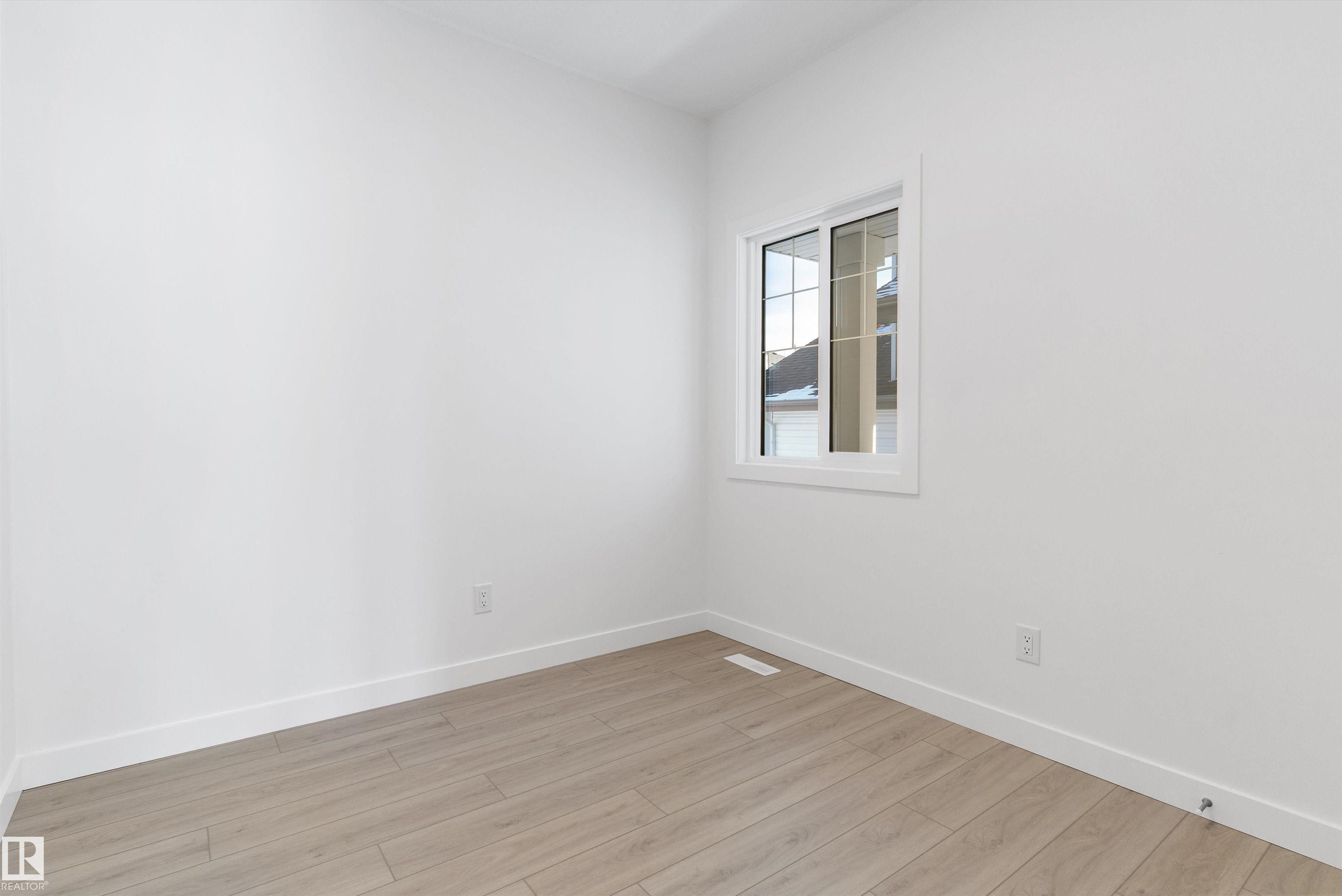 Picture for 943 18 AV NW