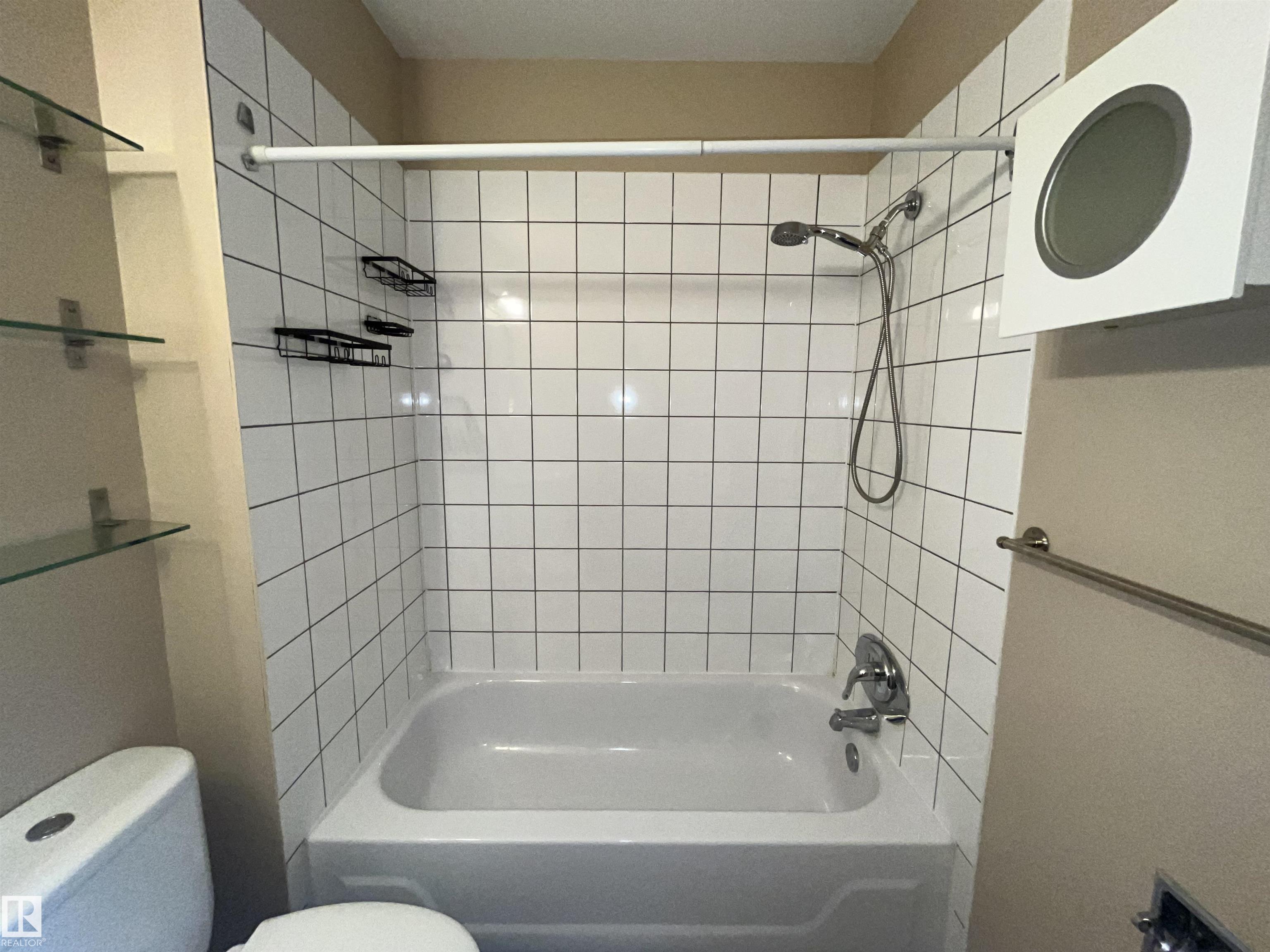 Photo 10 at 306 - 11340 124 Street NW, Inglewood, Edmonton