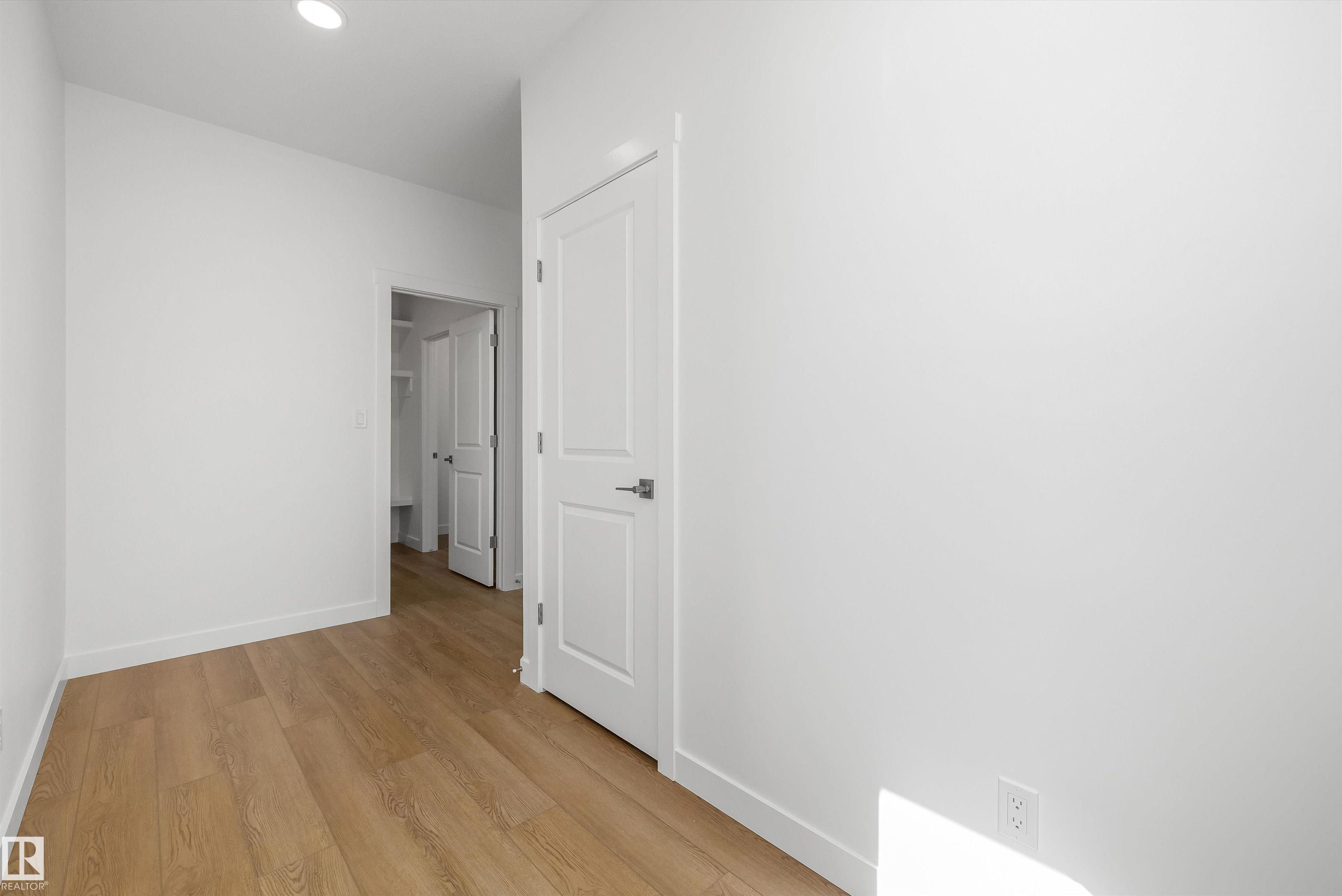 8708 183 Avenue NW, Klarvatten, Edmonton