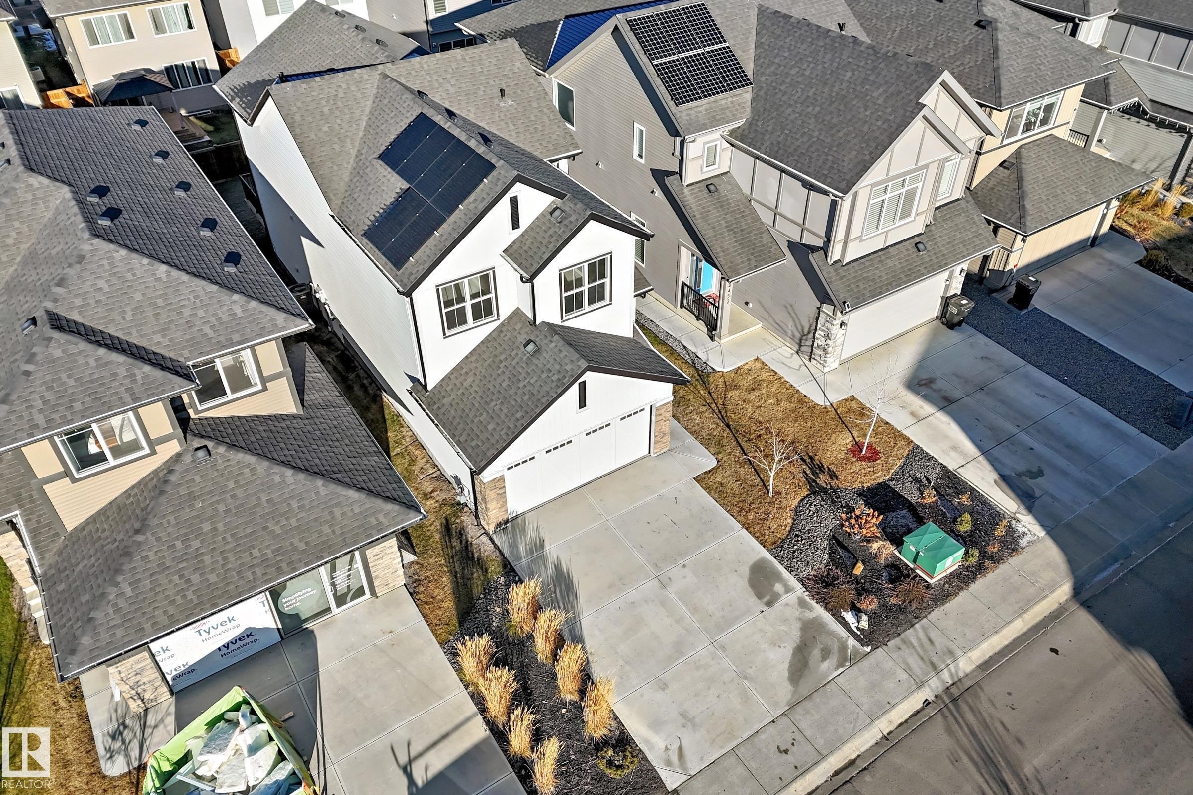 Photo 2 at 4454 Kinsella Green SW, Keswick, Edmonton