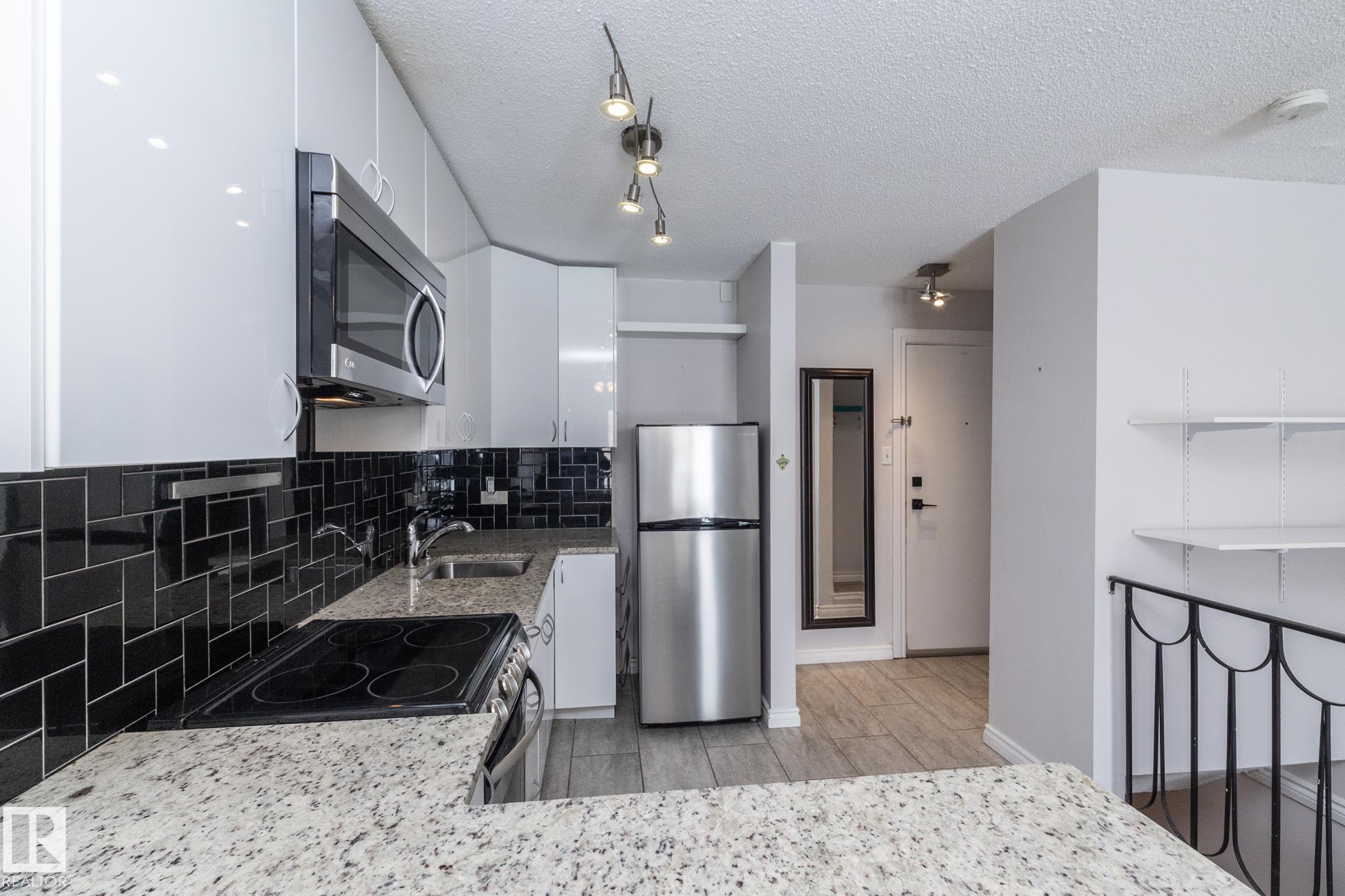 Photo 11 at 104 - 11429 124 Street NW, Inglewood, Edmonton