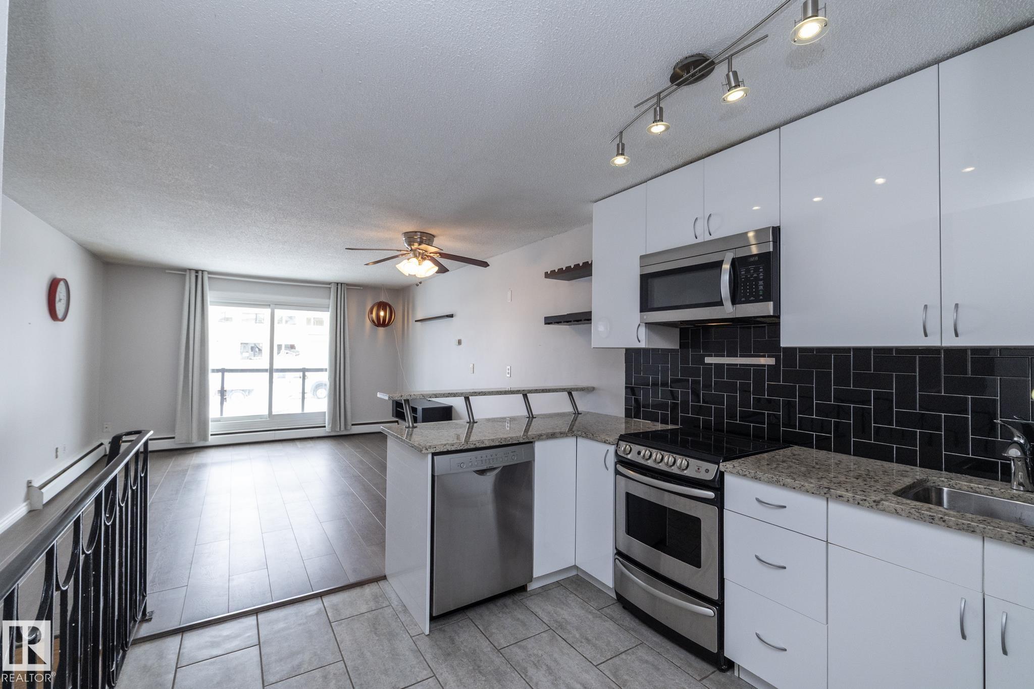 Photo 10 at 104 - 11429 124 Street NW, Inglewood, Edmonton