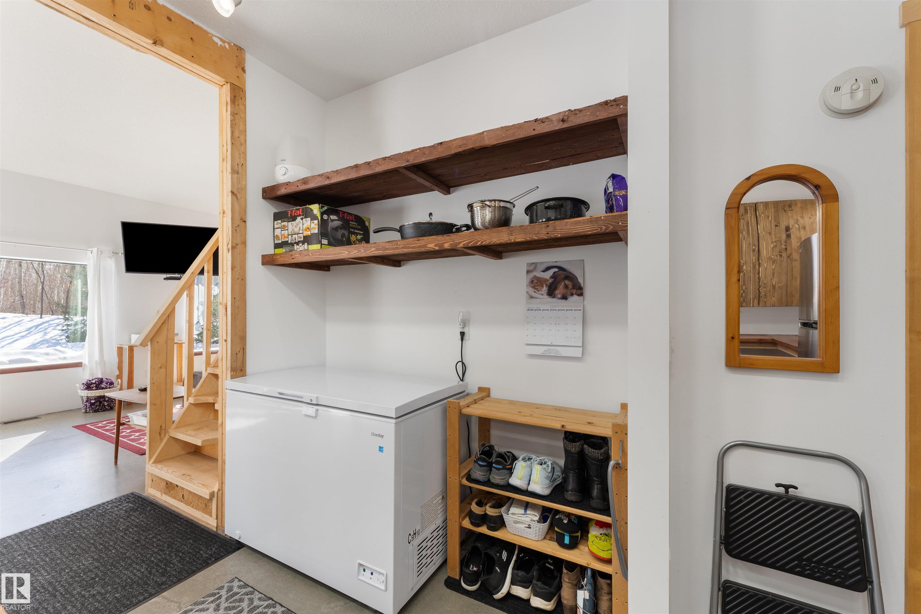 Photo 11 at 14 - 53301 Rge Road 32, Westland Park II, Rural Parkland County