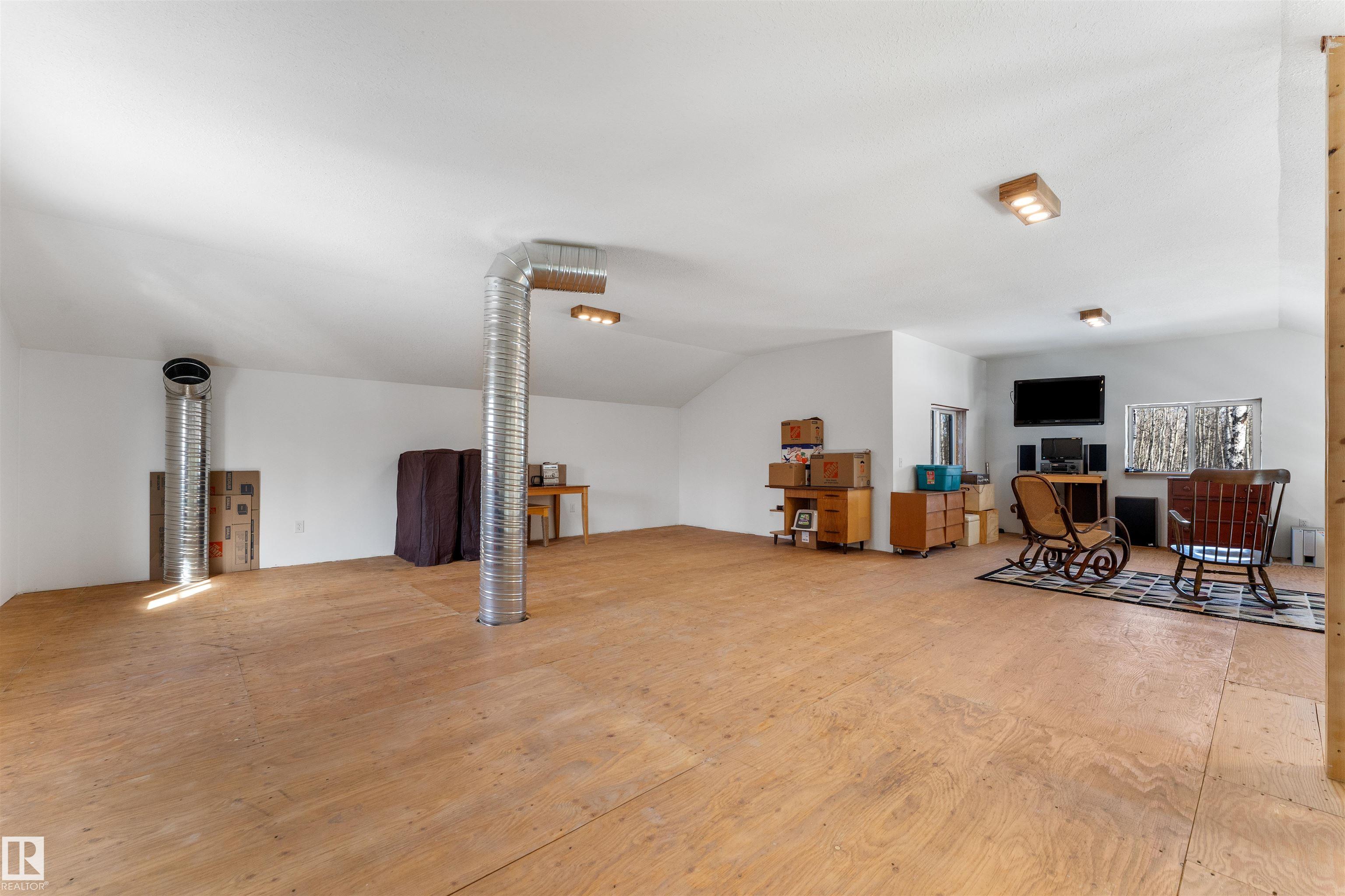 Photo 34 at 14 - 53301 Rge Road 32, Westland Park II, Rural Parkland County