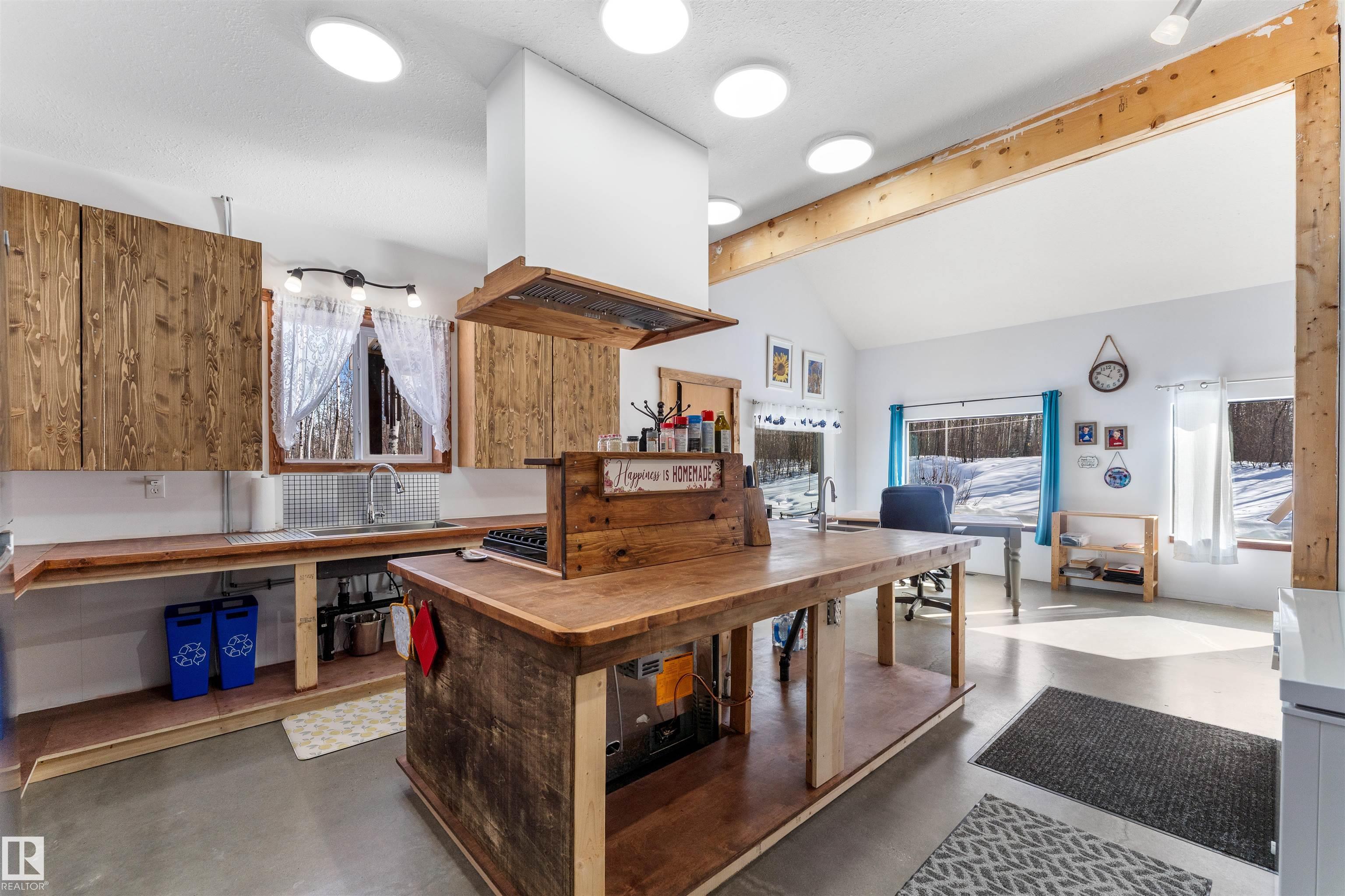 Photo 9 at 14 - 53301 Rge Road 32, Westland Park II, Rural Parkland County