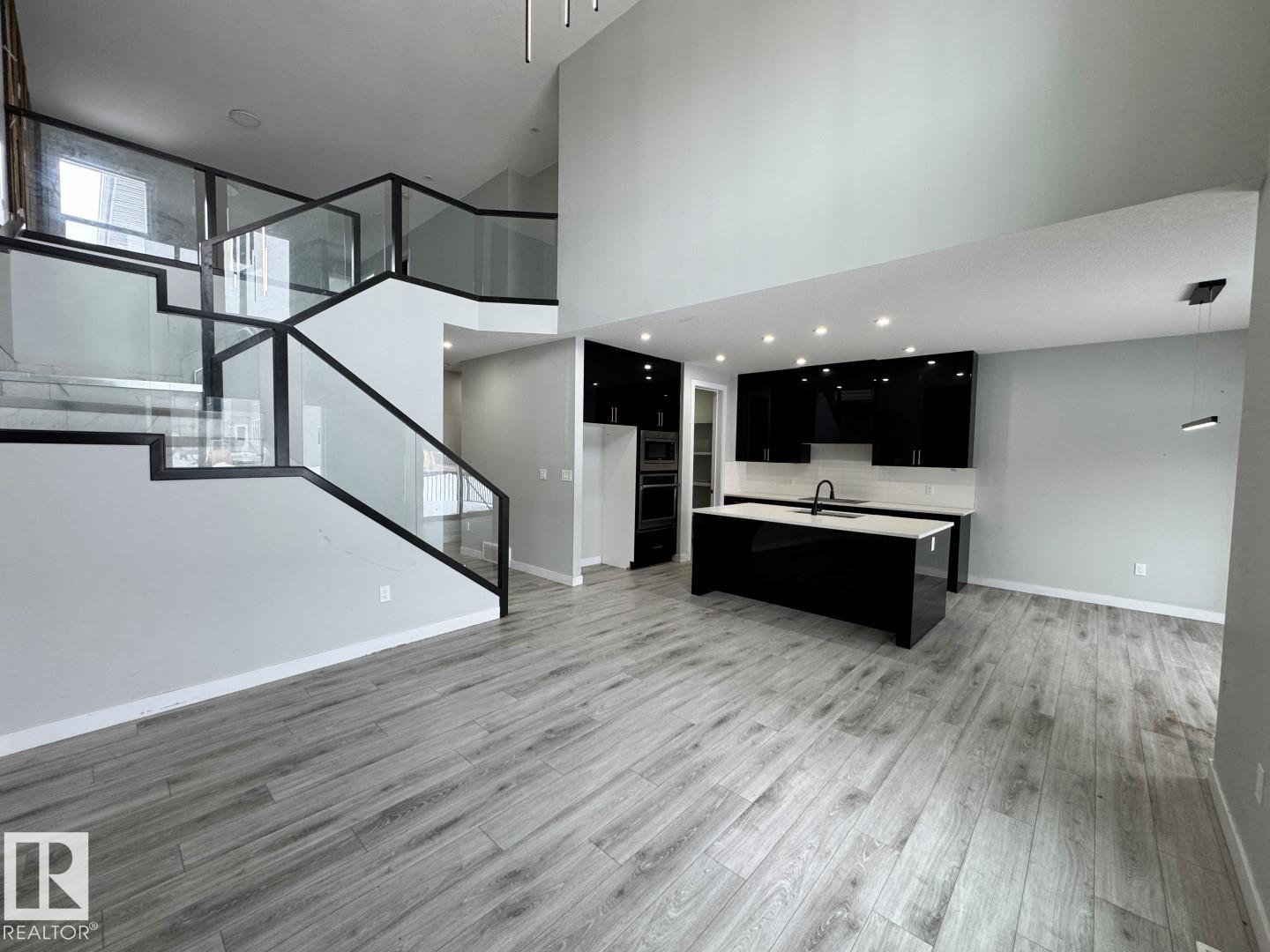 17124 68 Street NW, Schonsee, Edmonton