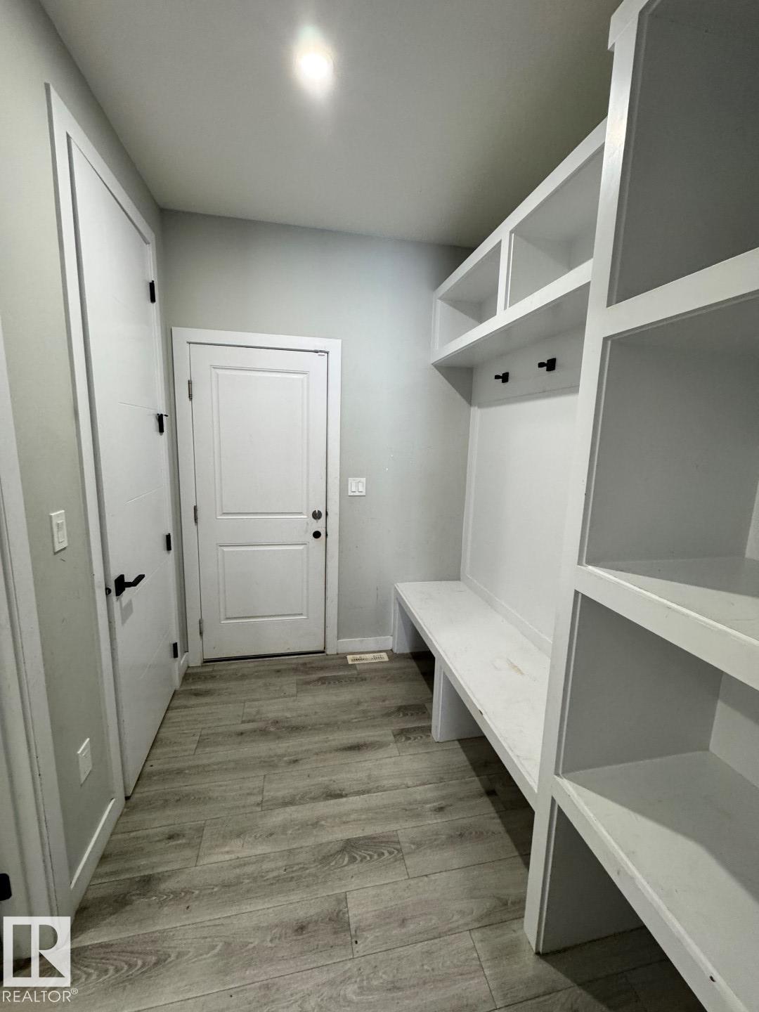 Photo 10 at 17124 68 Street NW, Schonsee, Edmonton