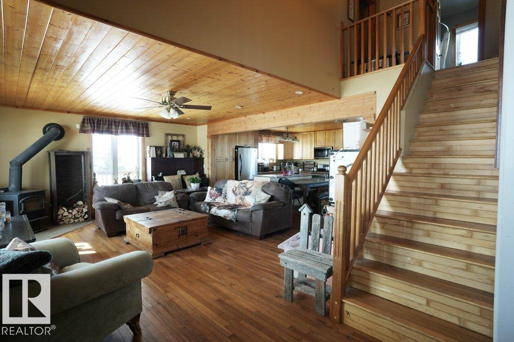 Photo 13 at 56024 Rge Road 261, None, Rural Sturgeon County