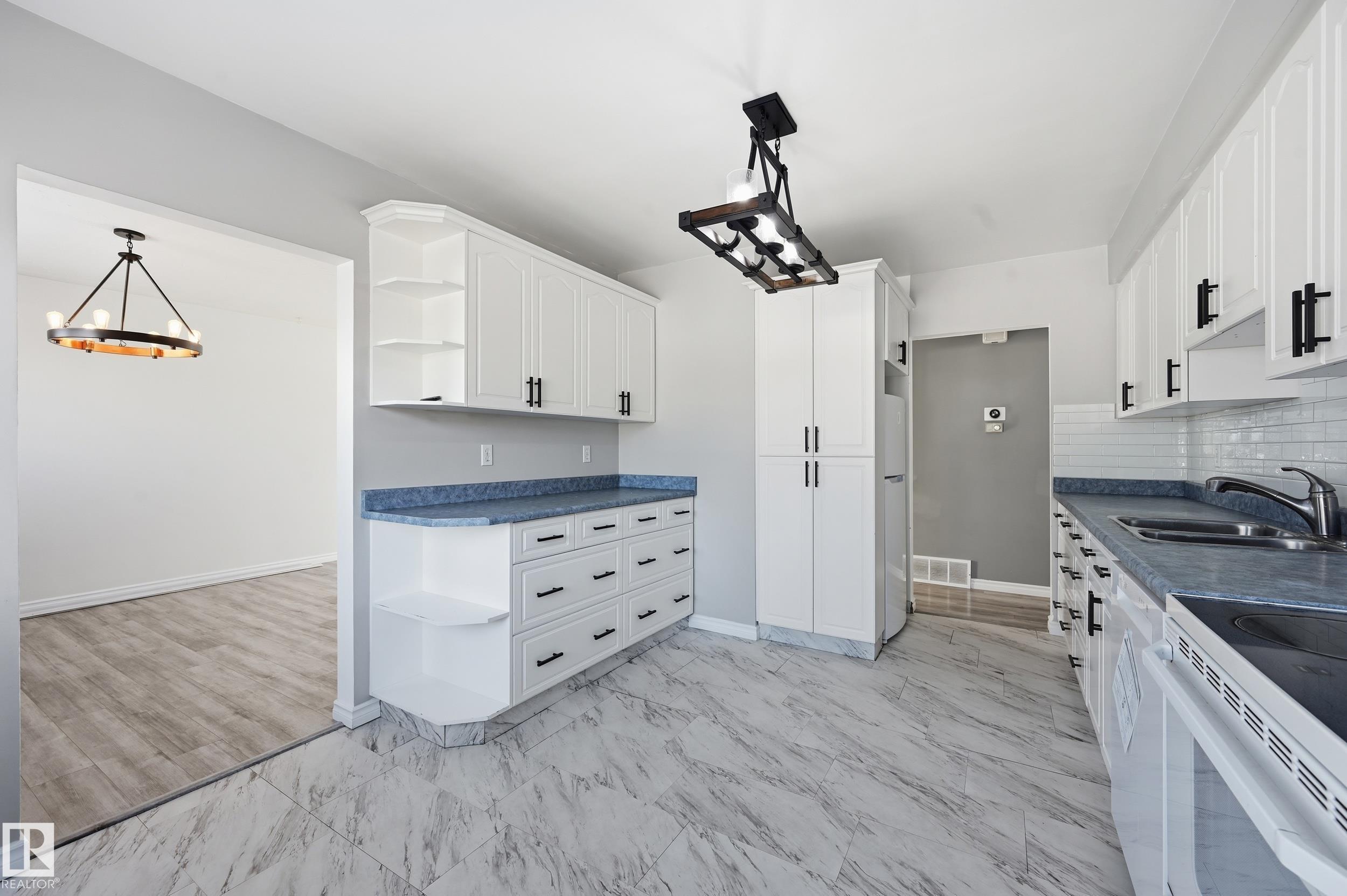 Photo 6 at 13439 103 Street NW, Rosslyn, Edmonton