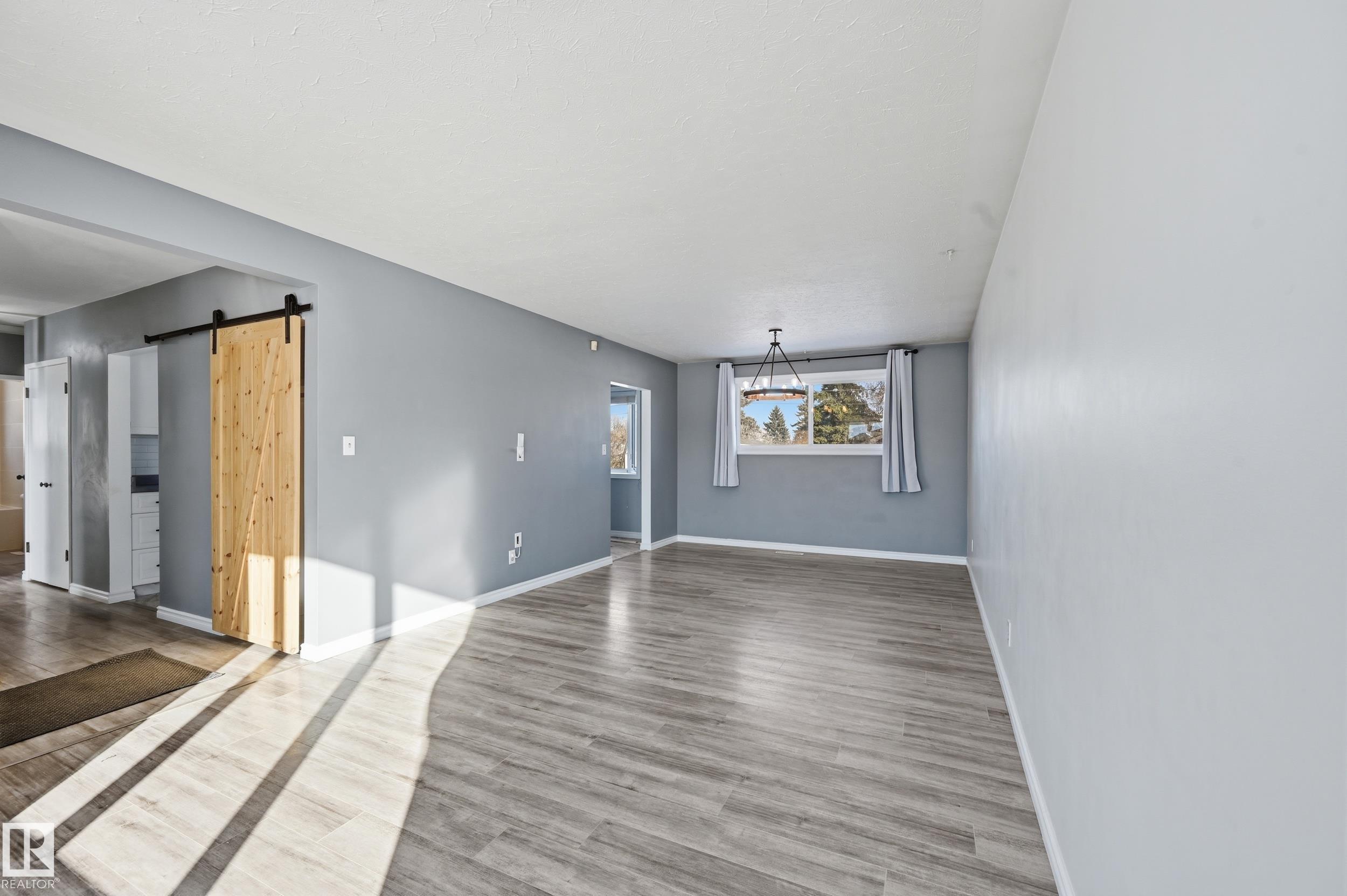 Photo 7 at 13439 103 Street NW, Rosslyn, Edmonton