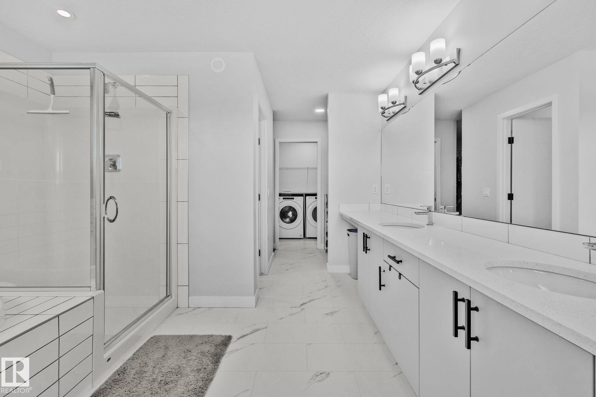 https://zimg.paragon.ice.com/ParagonImages/Property/PM/RAE/225389437/20/0/0/132de20a0e9f82bed822a48197a25a0c/1/1b28d302a246ec345213064c0e8873f4/225389437-F2EE42BE-A6F2-47C1-8604-61608440172C.JPG
