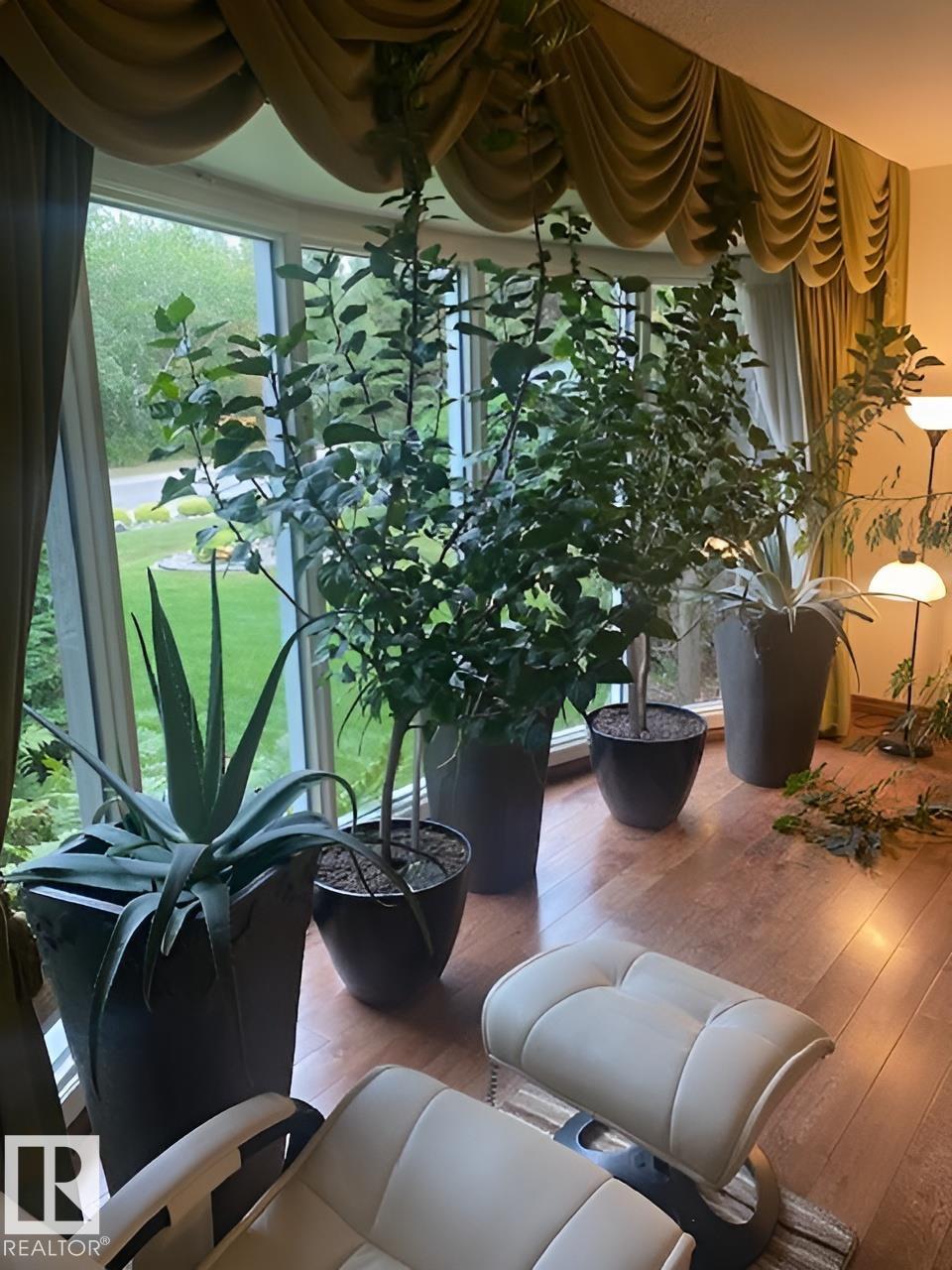 Photo 19 at 206 Wolf Willow Crescent NW, Westridge, Edmonton