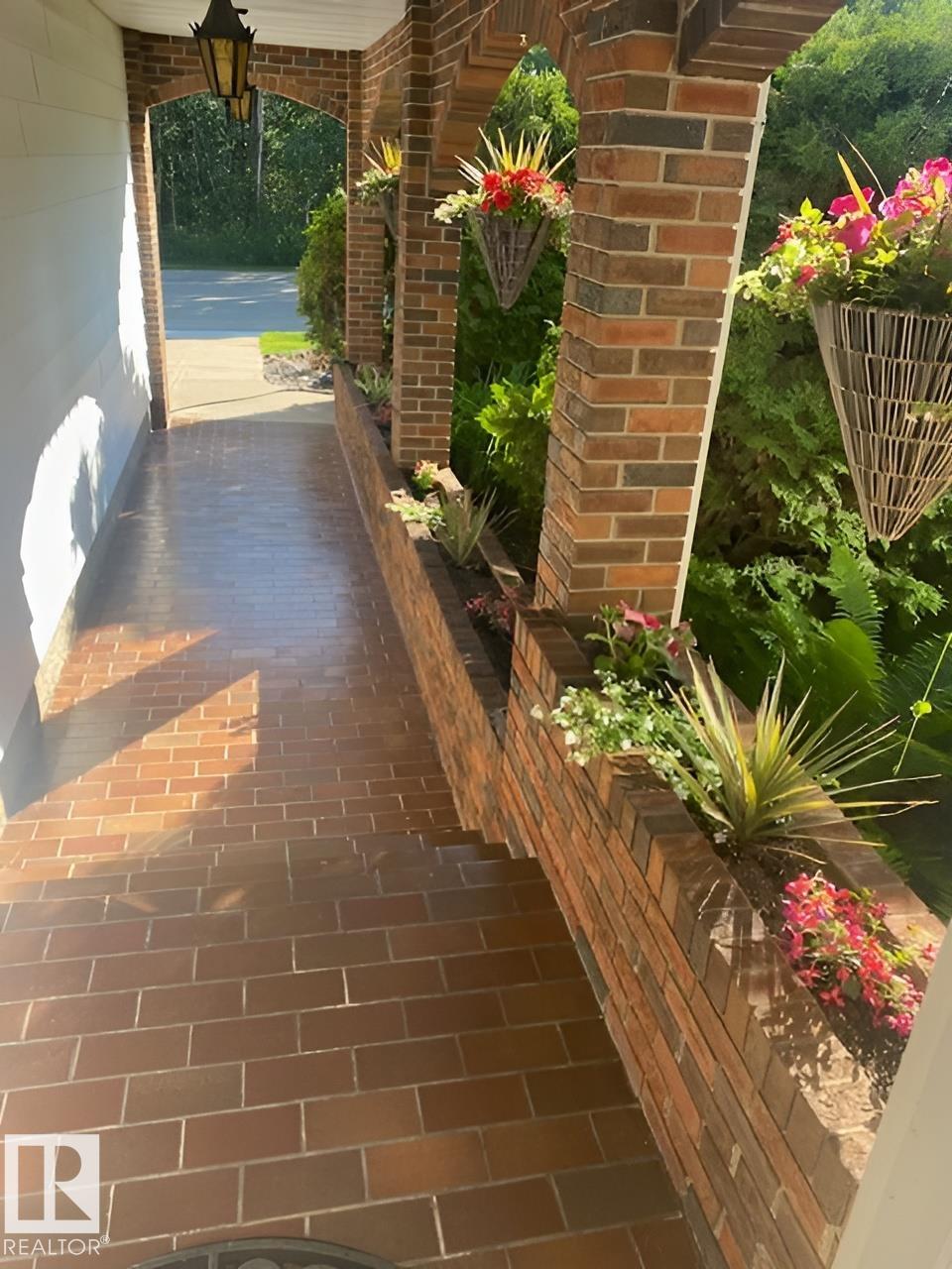 206 Wolf Willow Crescent NW, Westridge, Edmonton