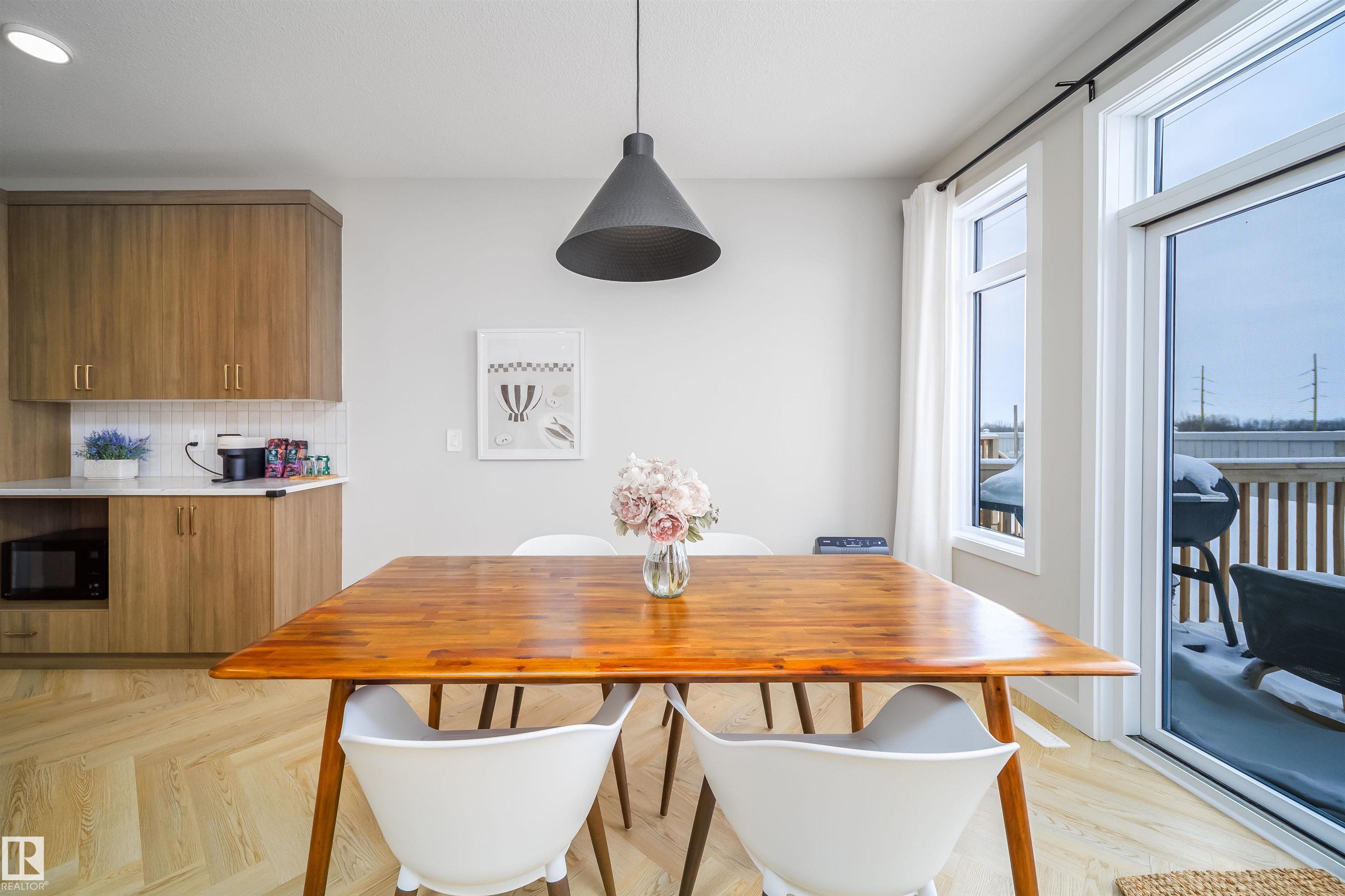 Photo 8 at 15 Chambery Crescent, Chérot, St. Albert