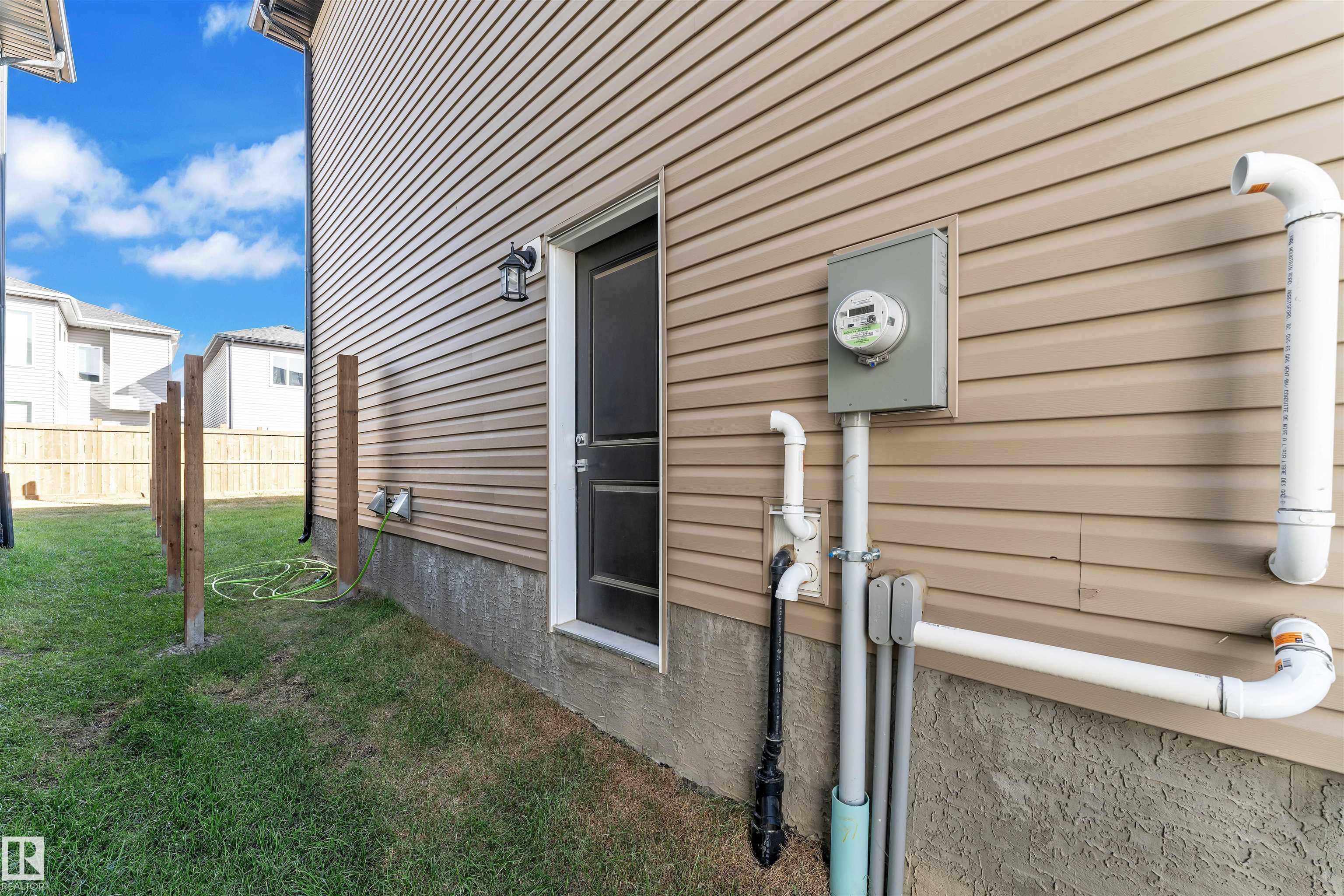 Photo 34 at 3704 41 Avenue, Azur, Beaumont