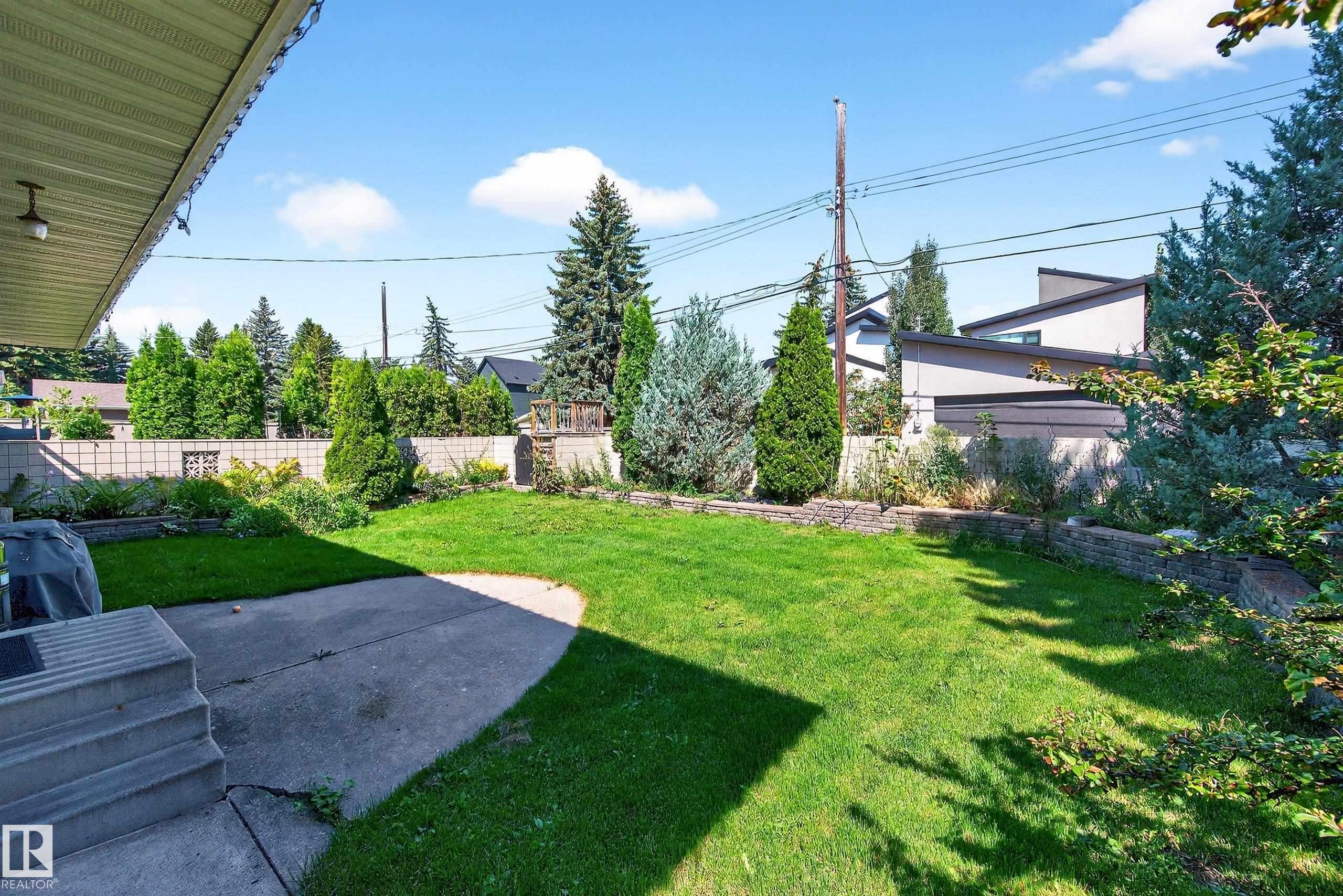 Photo 7 at 8804 138 Street NW, Parkview, Edmonton