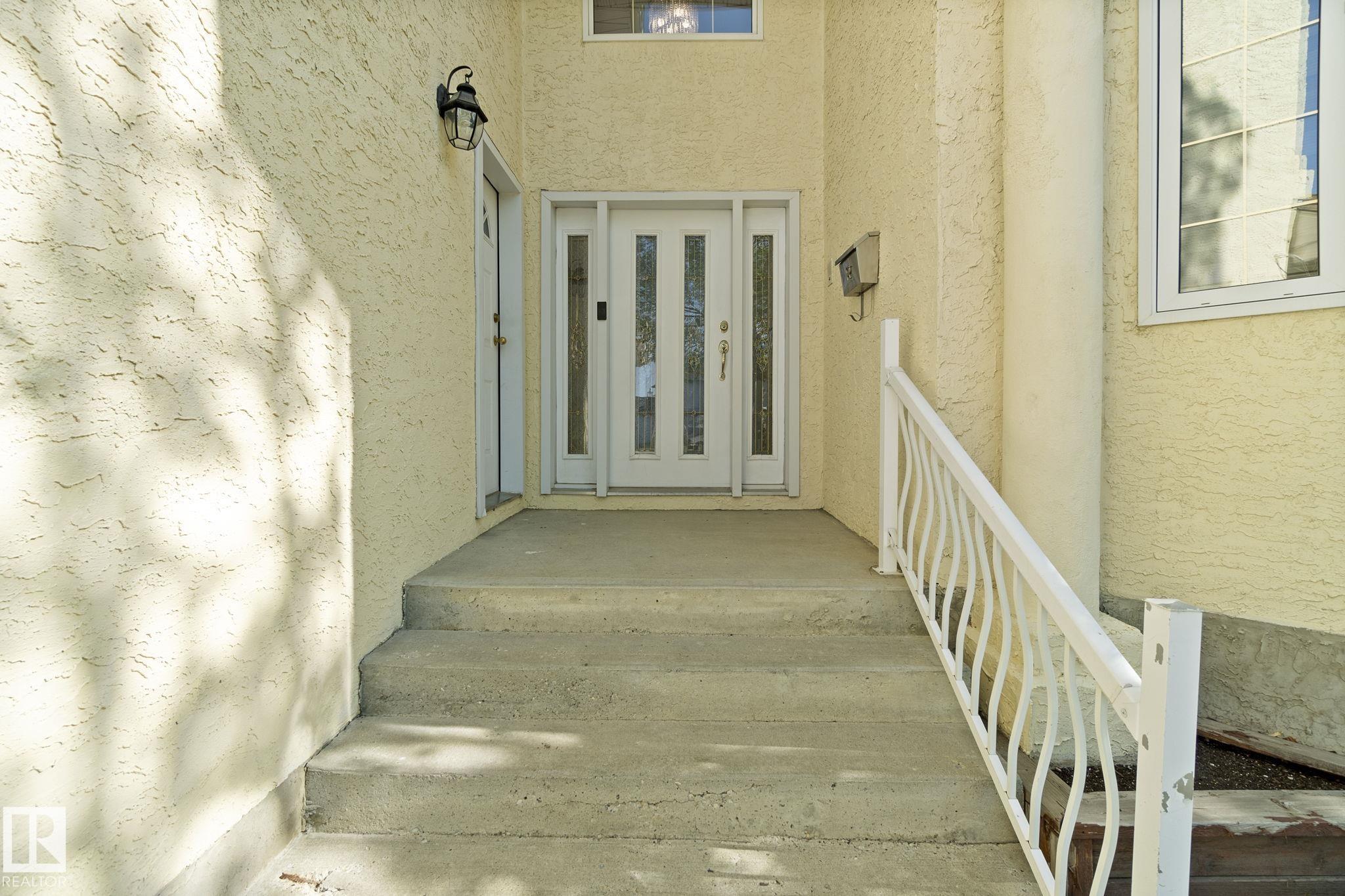 3676 30 Street NW, Wild Rose, Edmonton