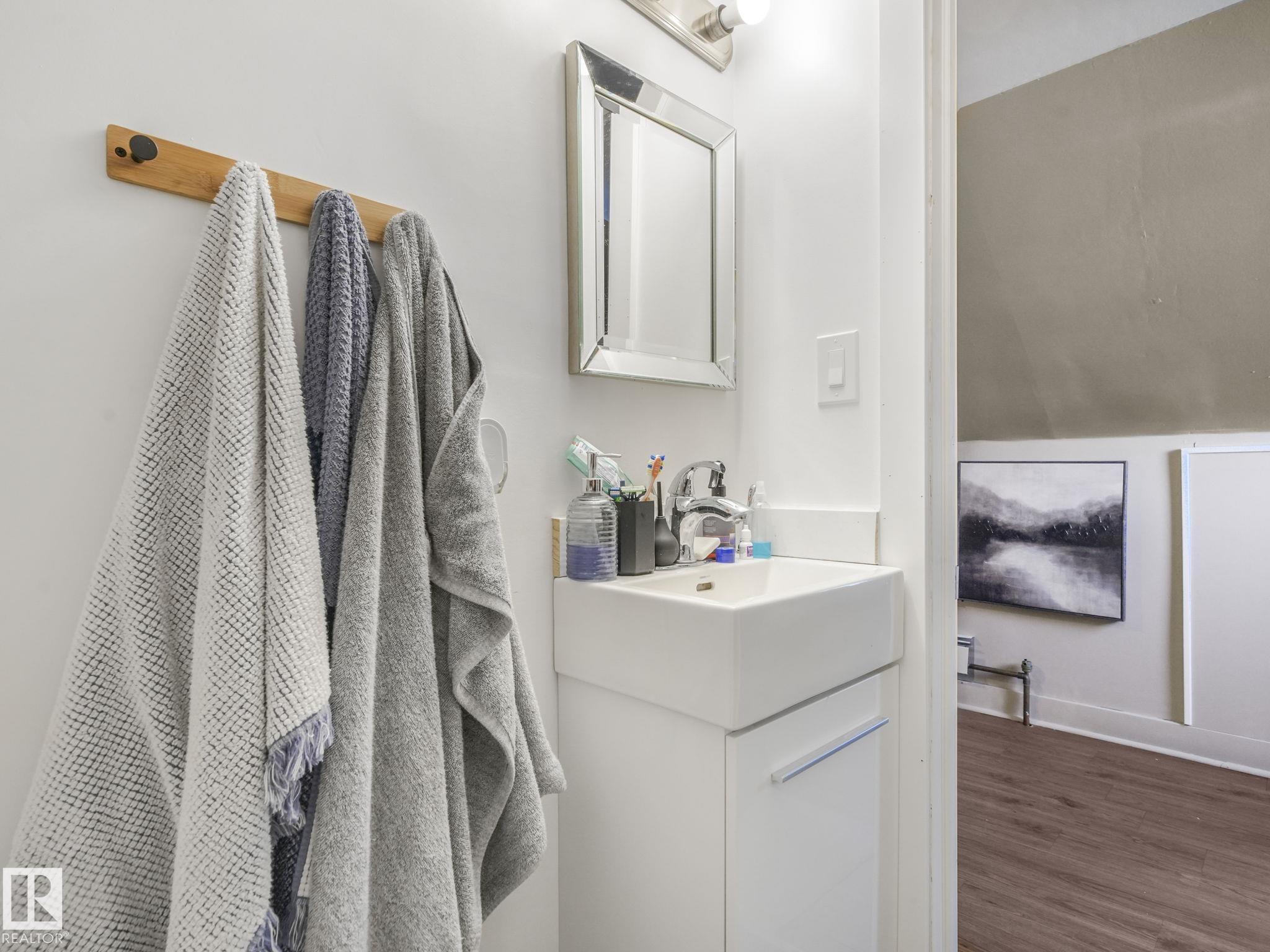 Photo 34 at 9638 106 Avenue NW, Mccauley, Edmonton