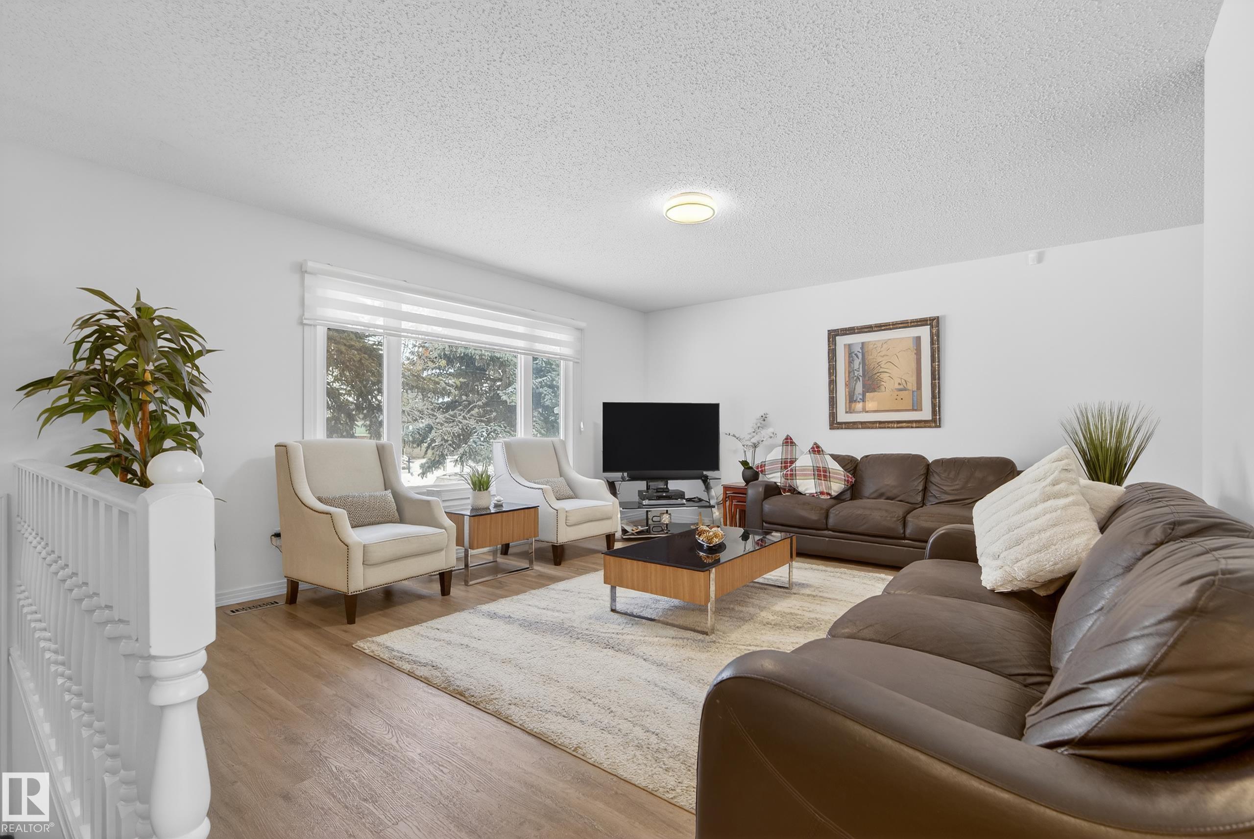 17303 101 Street NW, Baturyn, Edmonton