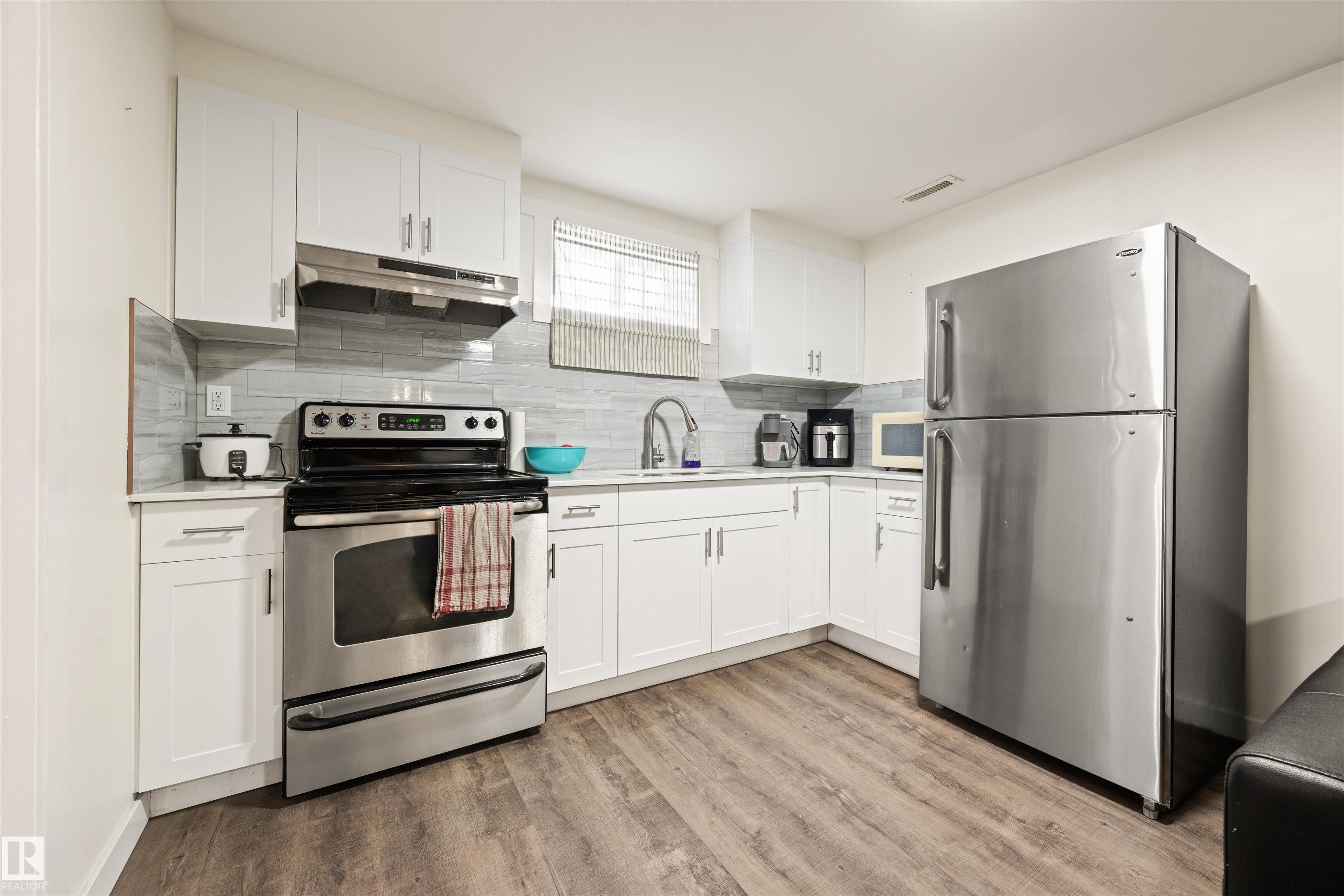 Photo 20 at 11052 151 Street NW, High Park, Edmonton