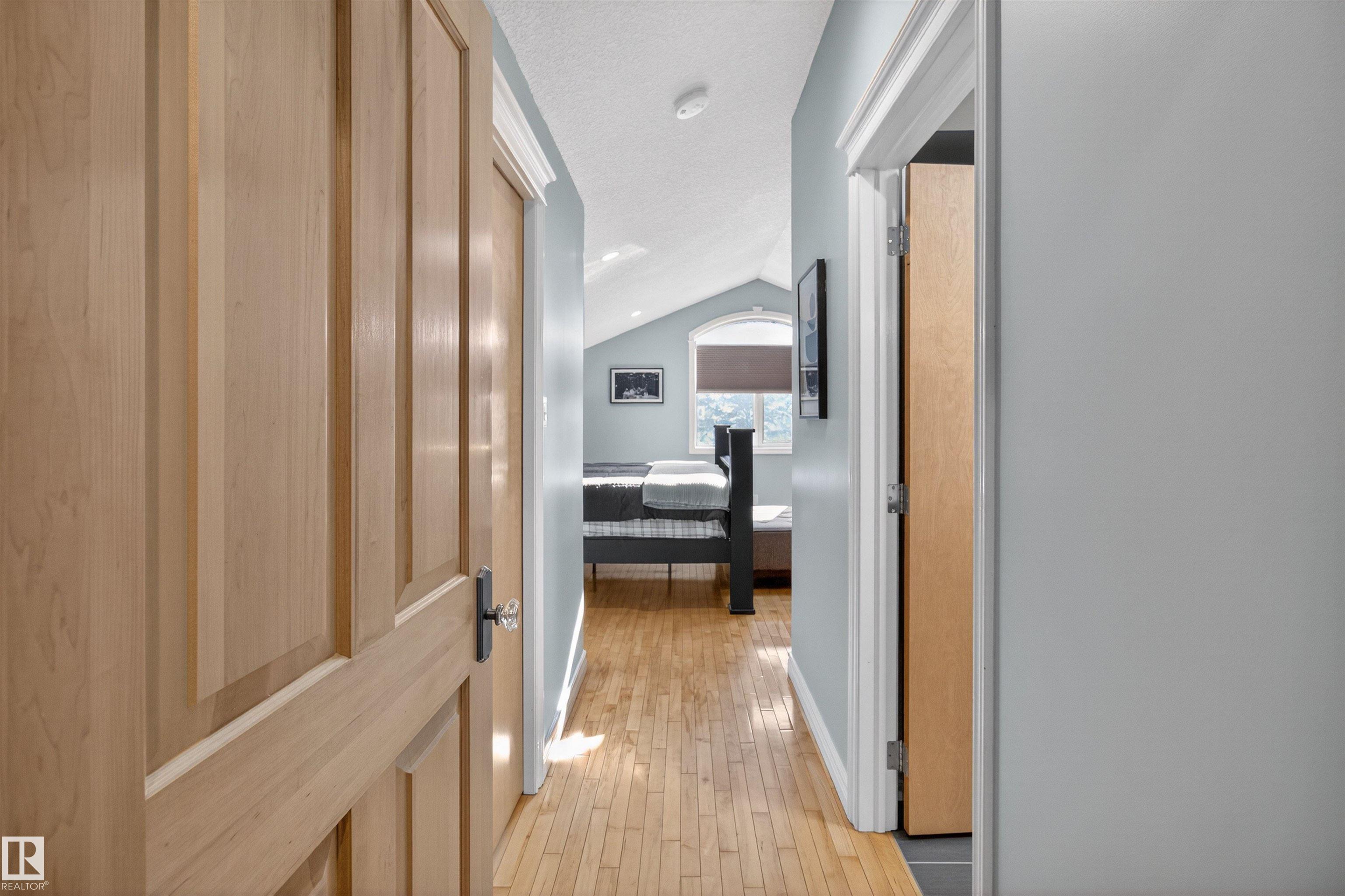 Photo 21 at 15 Coloniale Court, Coloniale Estates, Beaumont