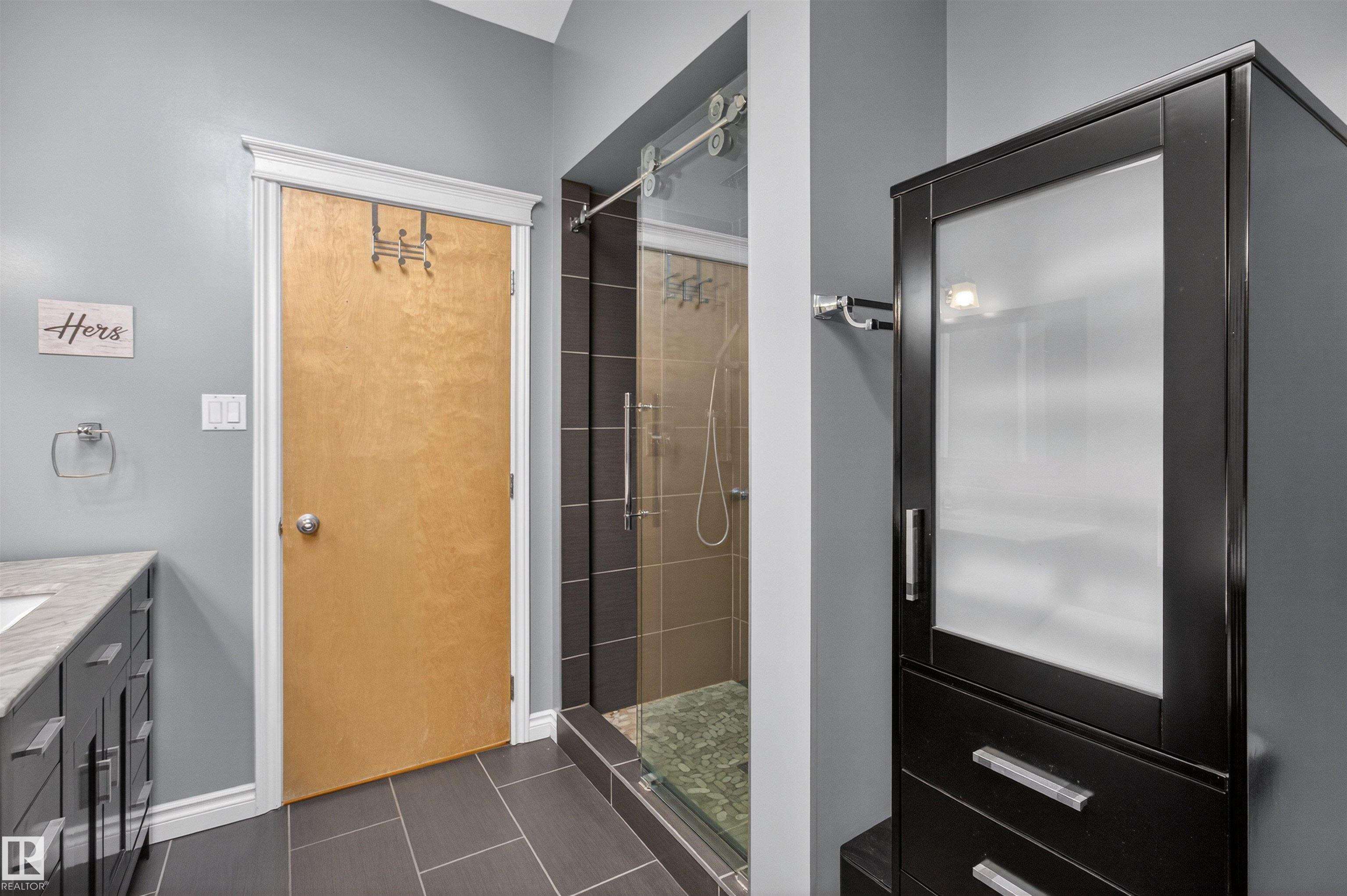 Photo 27 at 15 Coloniale Court, Coloniale Estates, Beaumont