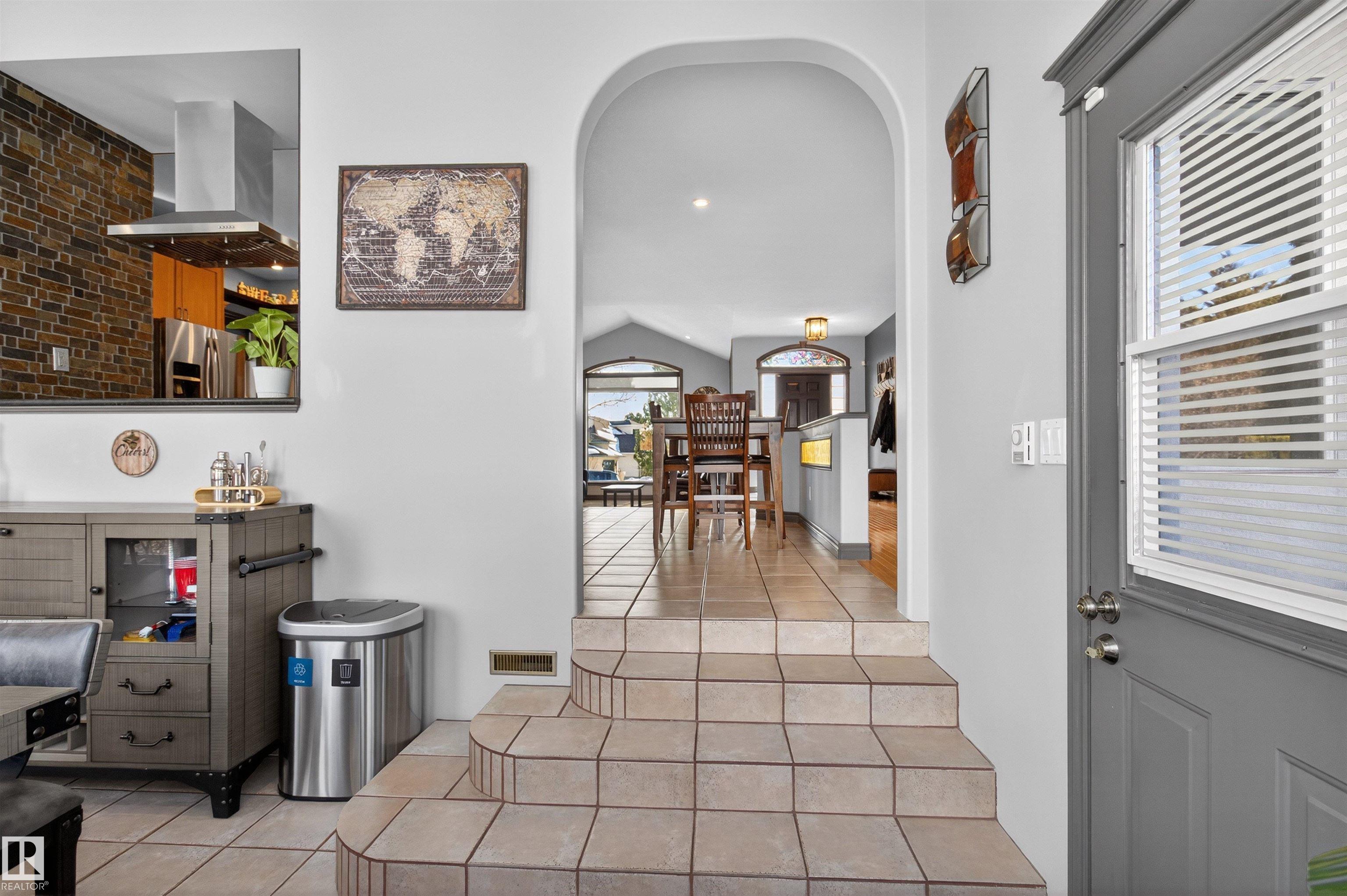 Photo 33 at 15 Coloniale Court, Coloniale Estates, Beaumont