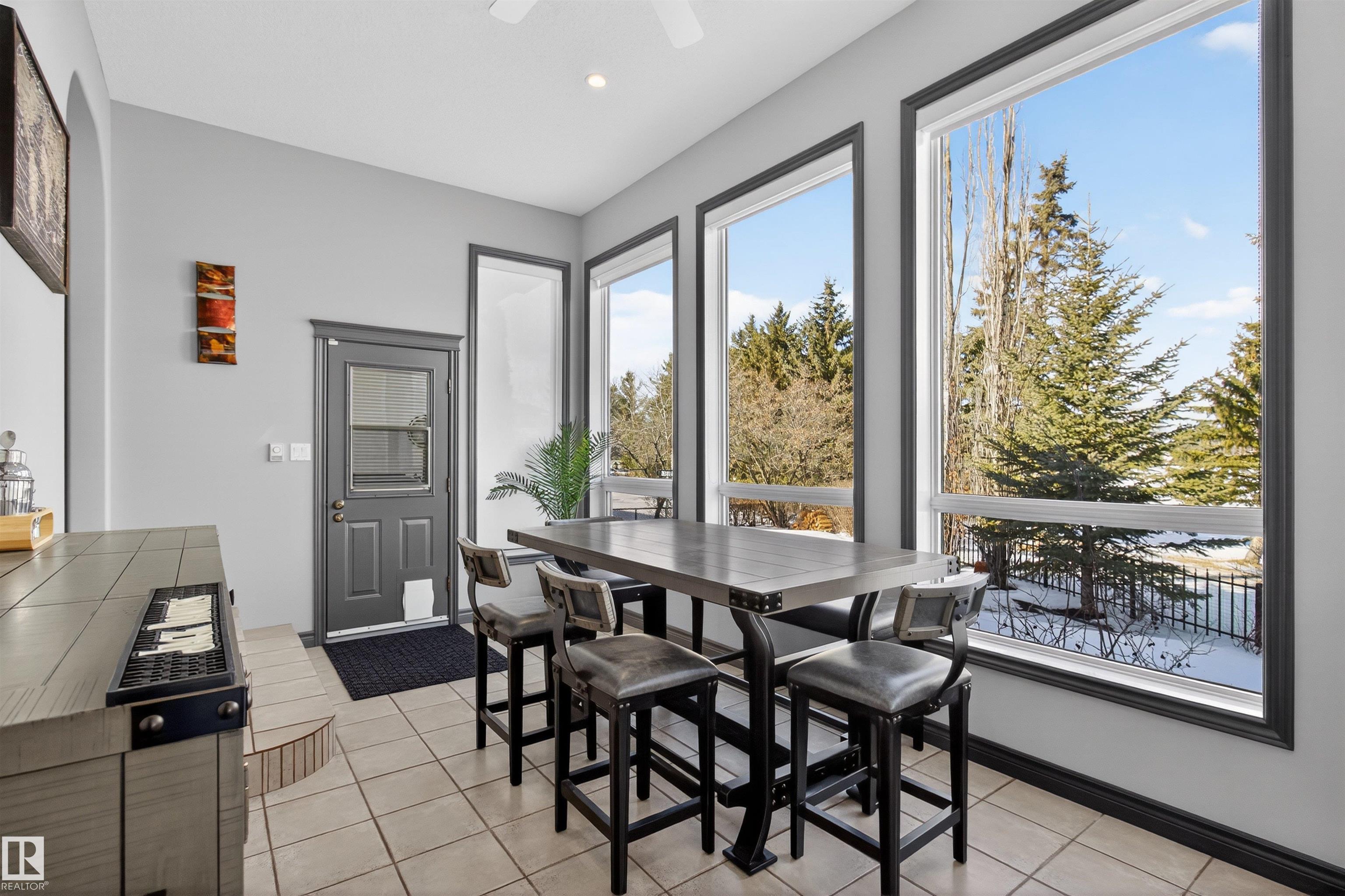 Photo 34 at 15 Coloniale Court, Coloniale Estates, Beaumont