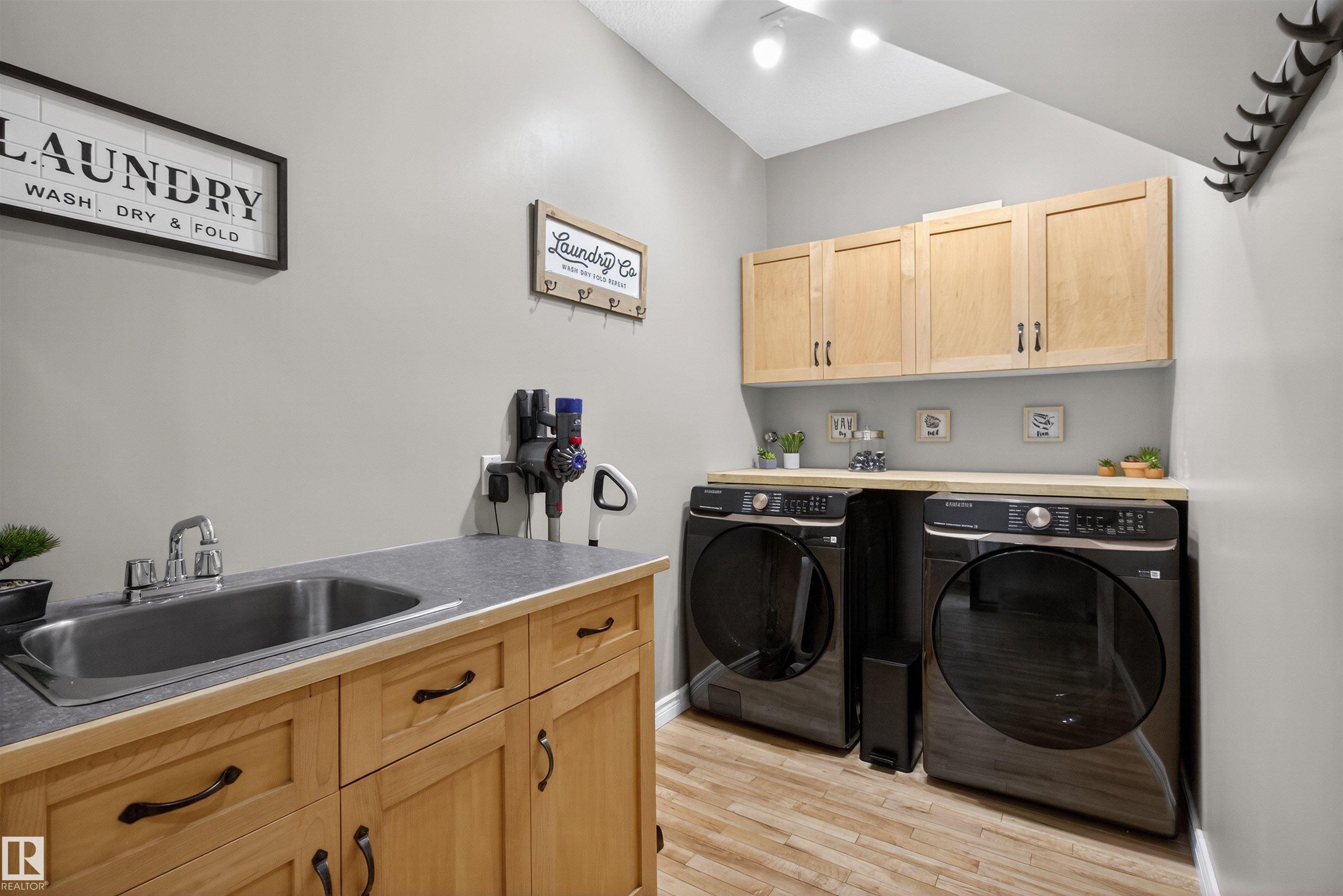 Photo 39 at 15 Coloniale Court, Coloniale Estates, Beaumont