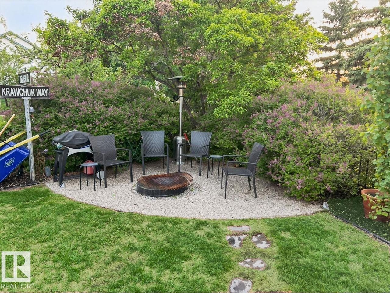 Photo 70 at 15 Coloniale Court, Coloniale Estates, Beaumont