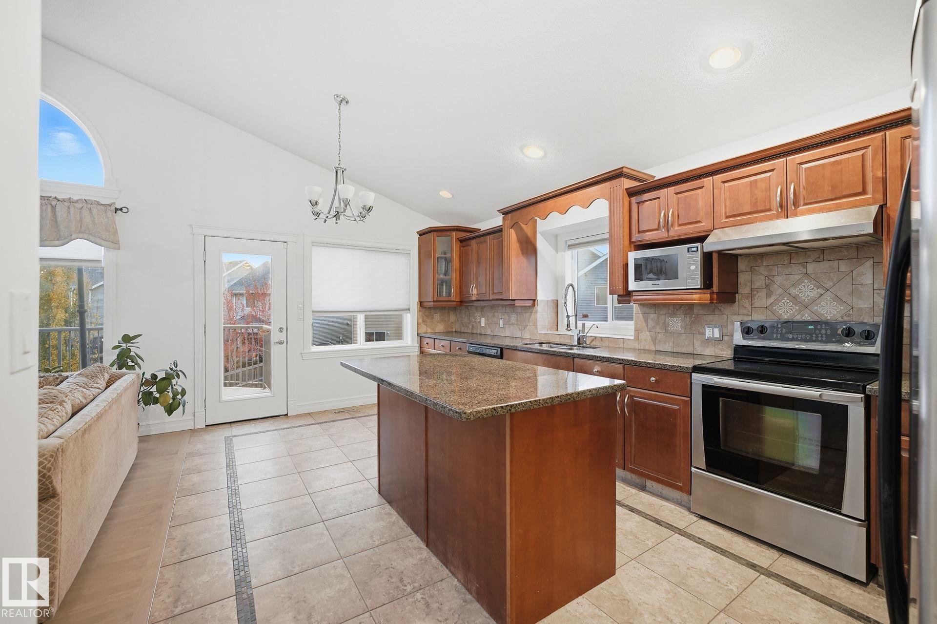 Photo 8 at 1324 70 Street SW, Summerside, Edmonton