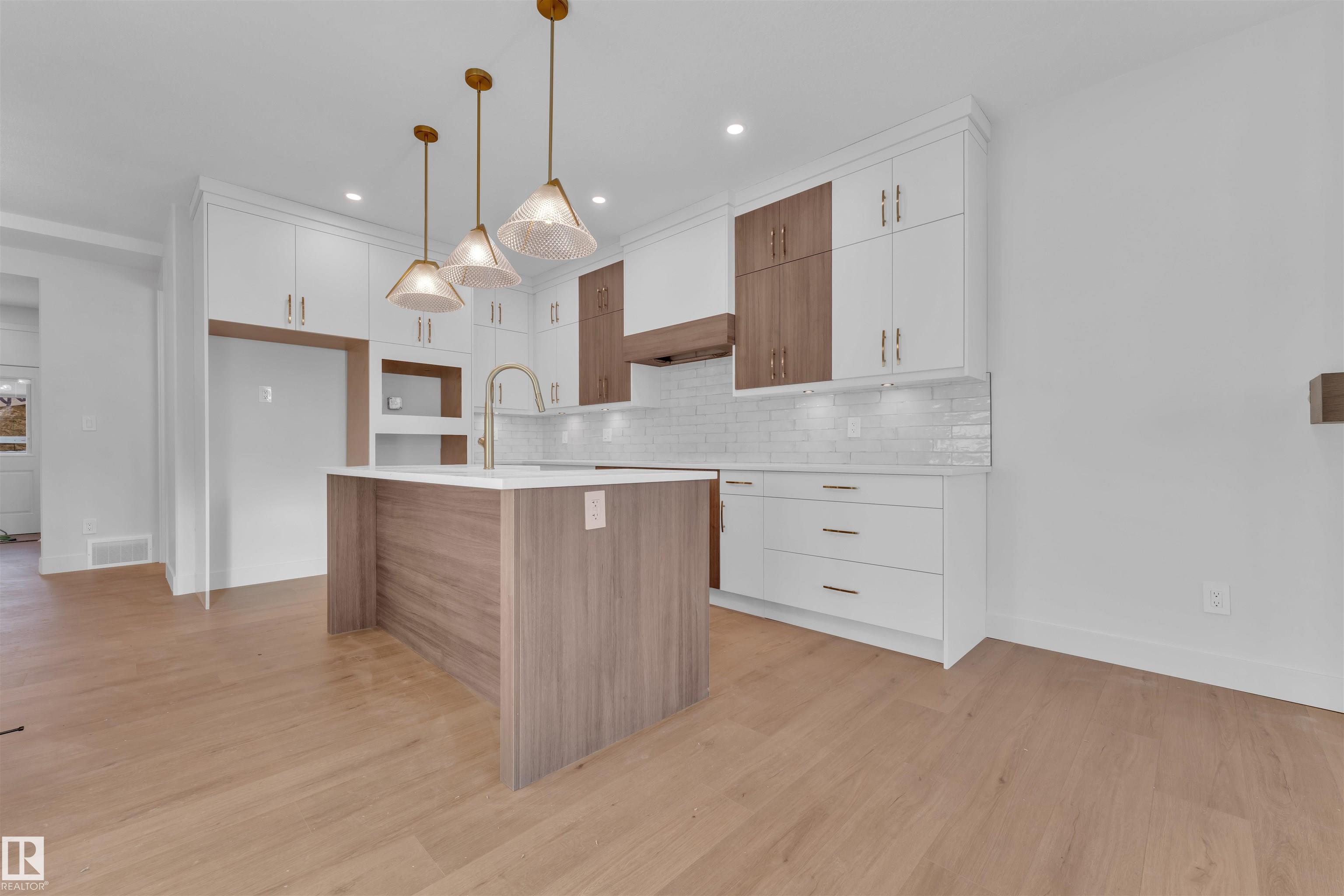 Photo 9 at 12 Westwyck Link, Fenwyck, Spruce Grove