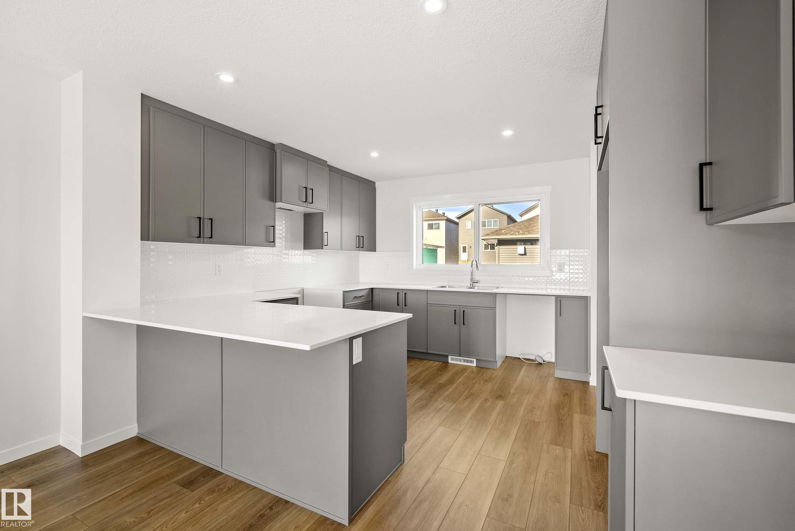 17666 69a Street NW, Crystallina Nera East, Edmonton